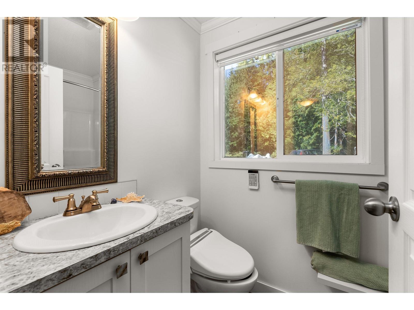 1751 BLOWER ROAD, Sechelt