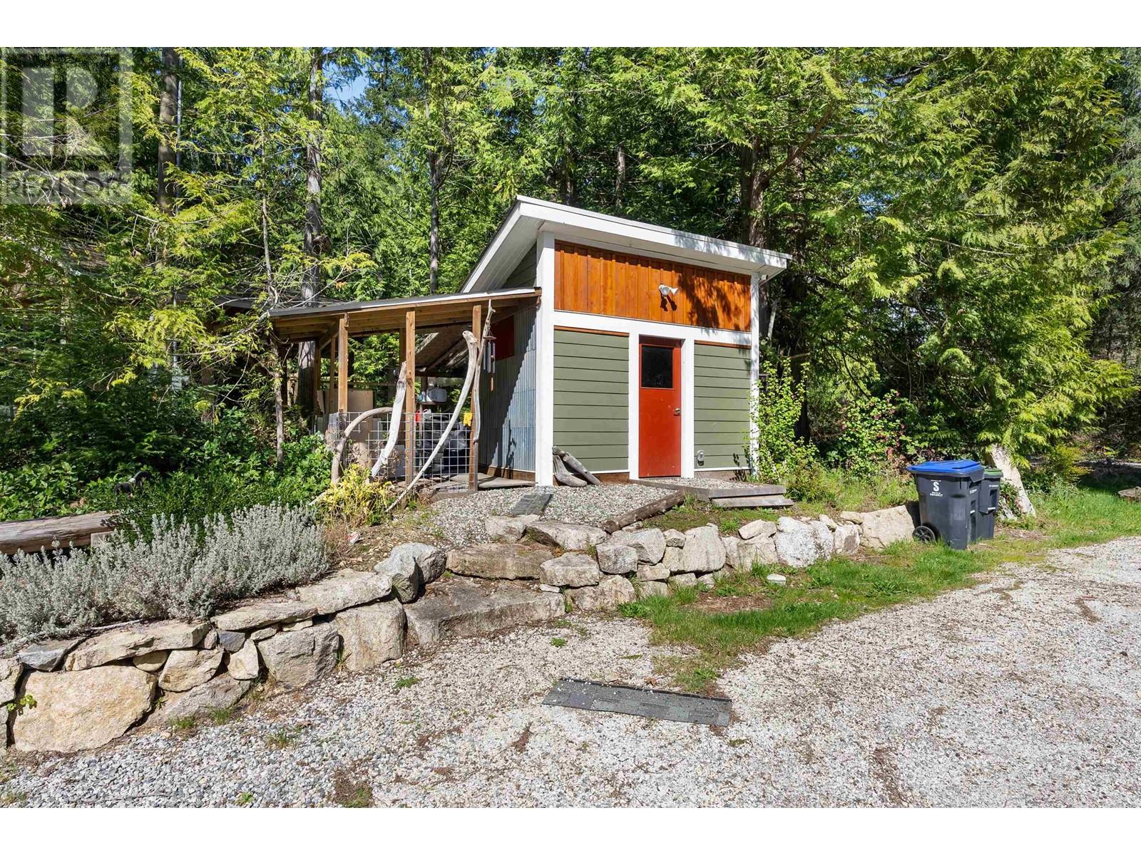 1751 BLOWER ROAD, Sechelt