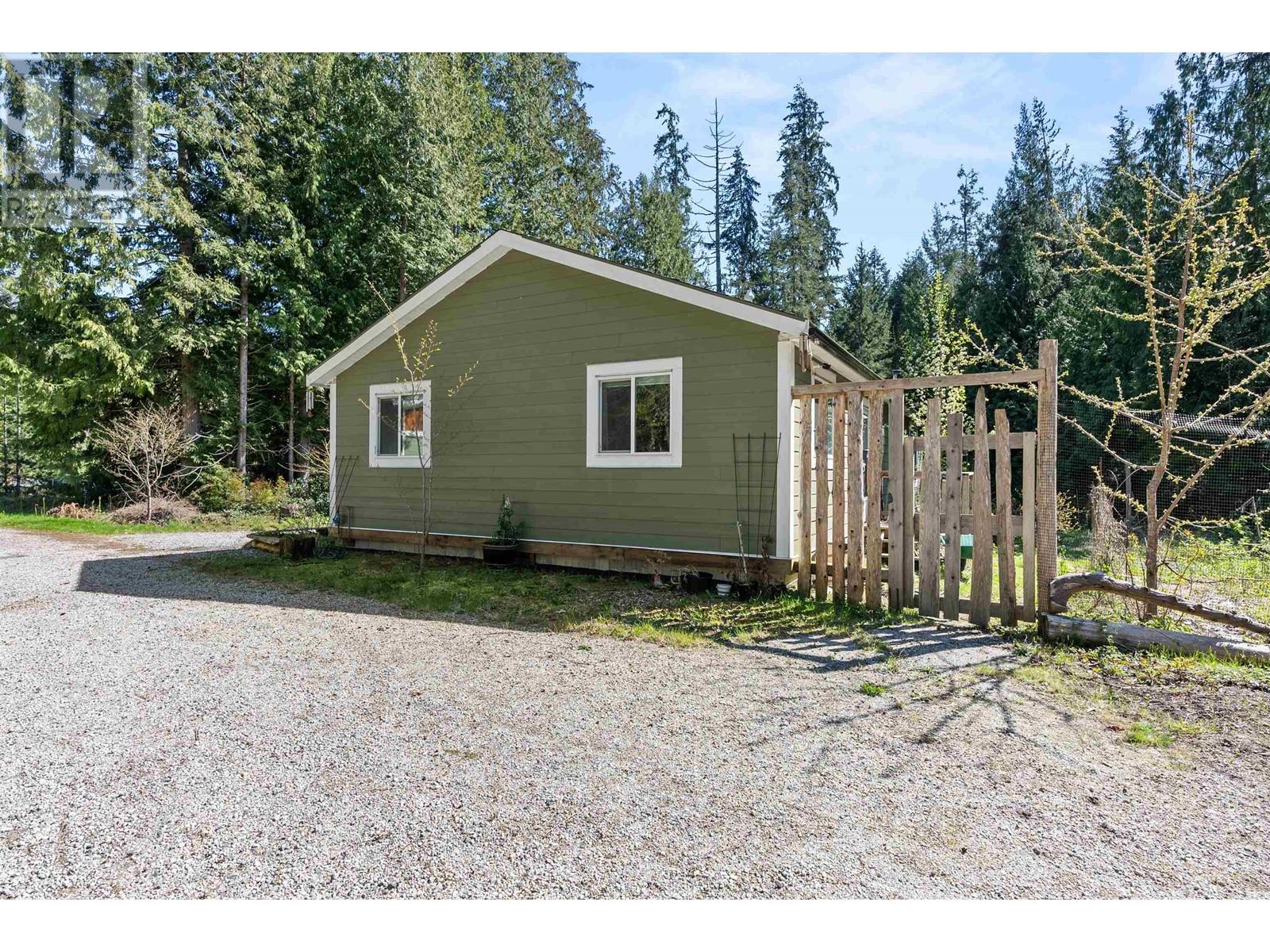 1751 BLOWER ROAD, Sechelt