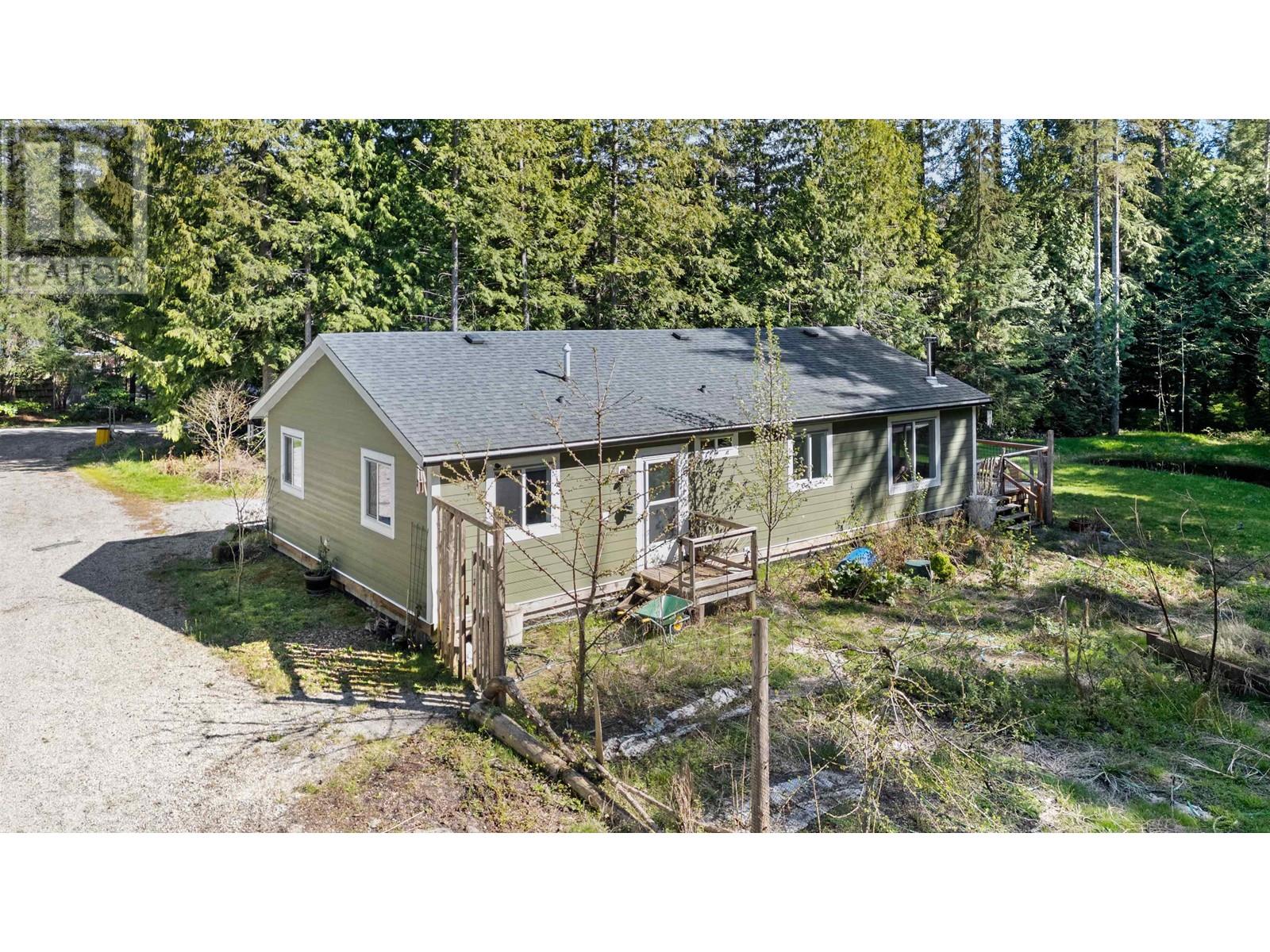 1751 BLOWER ROAD, Sechelt