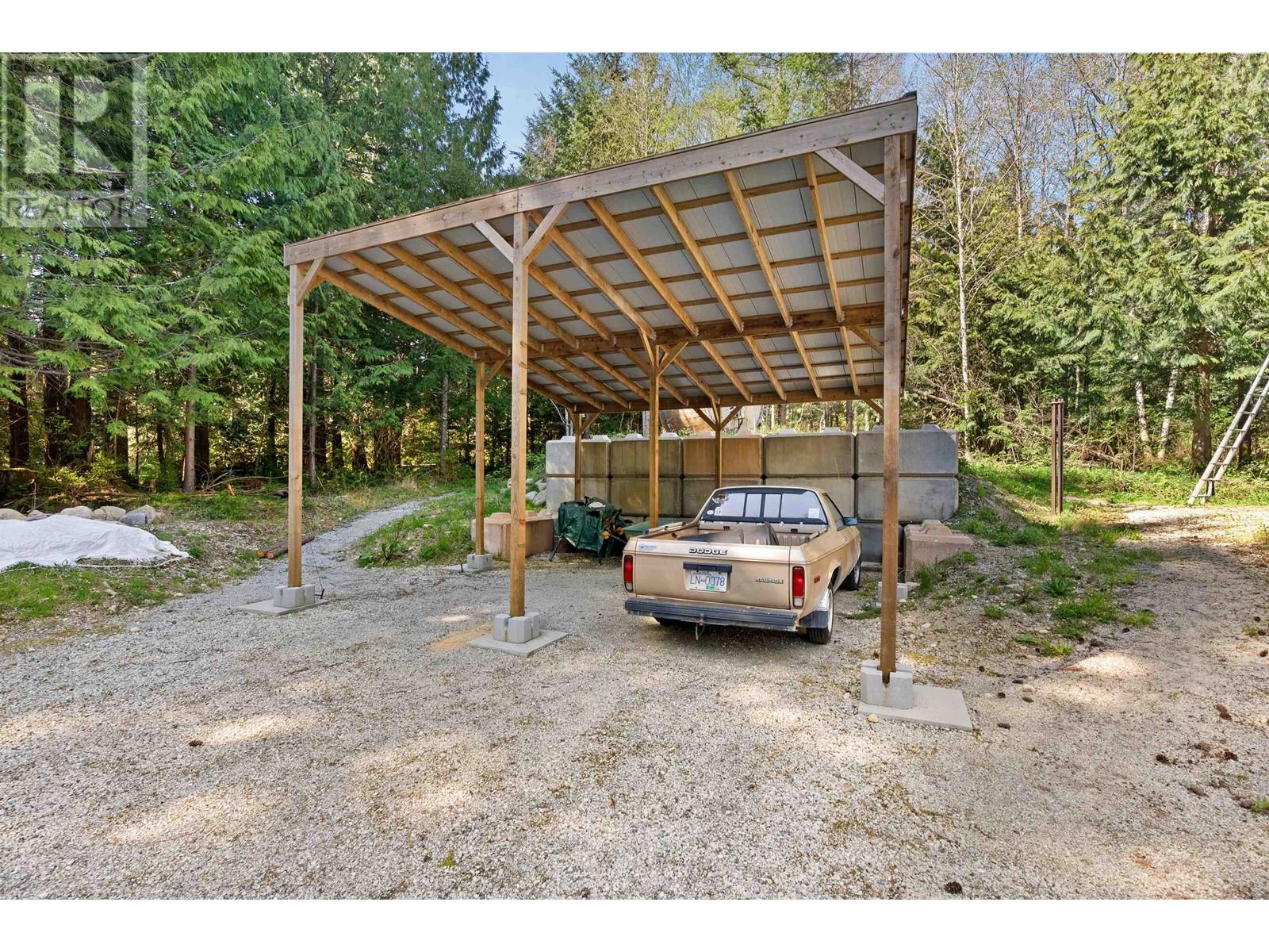 1751 BLOWER ROAD, Sechelt