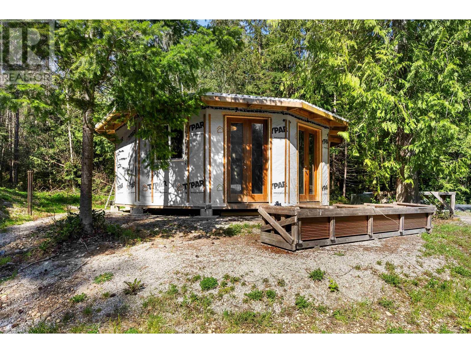 1751 BLOWER ROAD, Sechelt