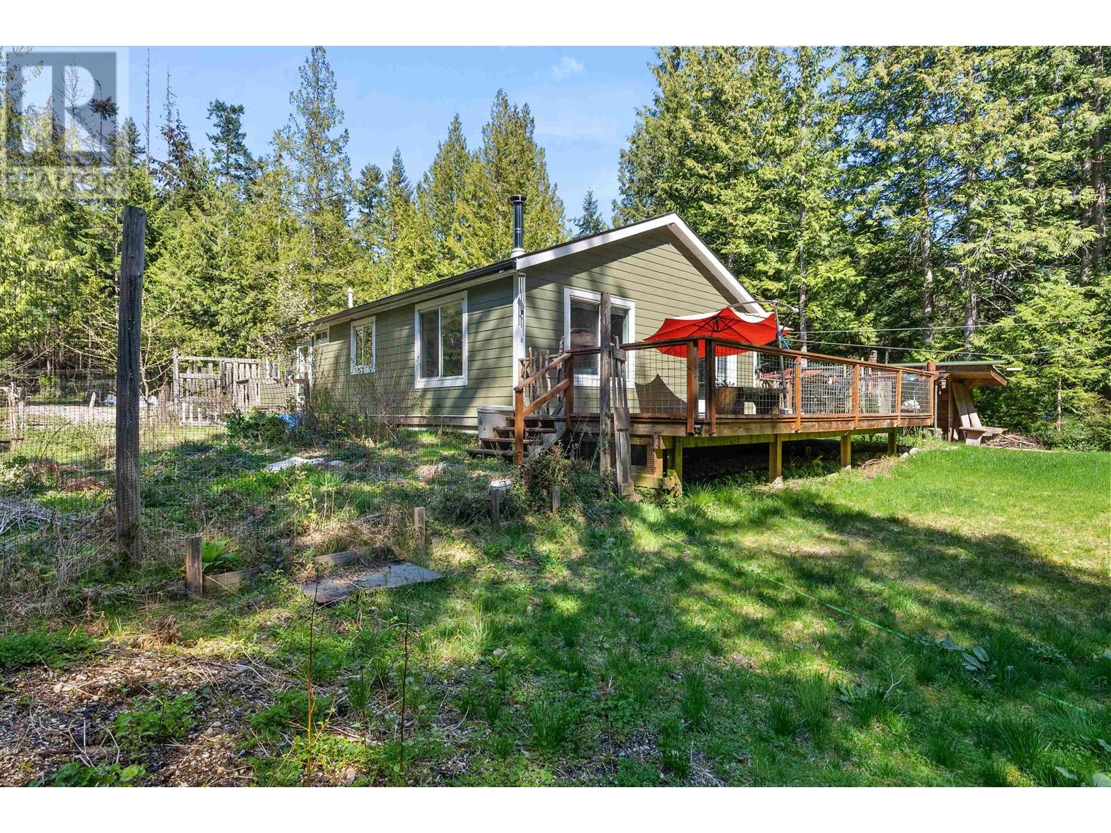 1751 BLOWER ROAD, Sechelt