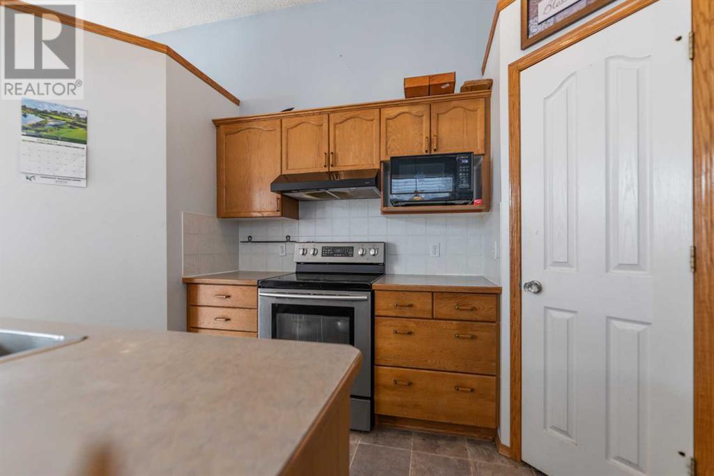 Single Family House 4 Level for Sale in  taradale Drive NE Taradale Calgary 