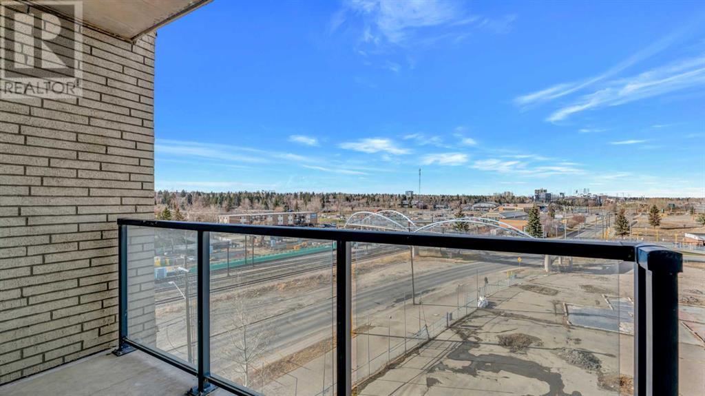 Single Family House for Sale in   Horton Road SW Haysboro Calgary 