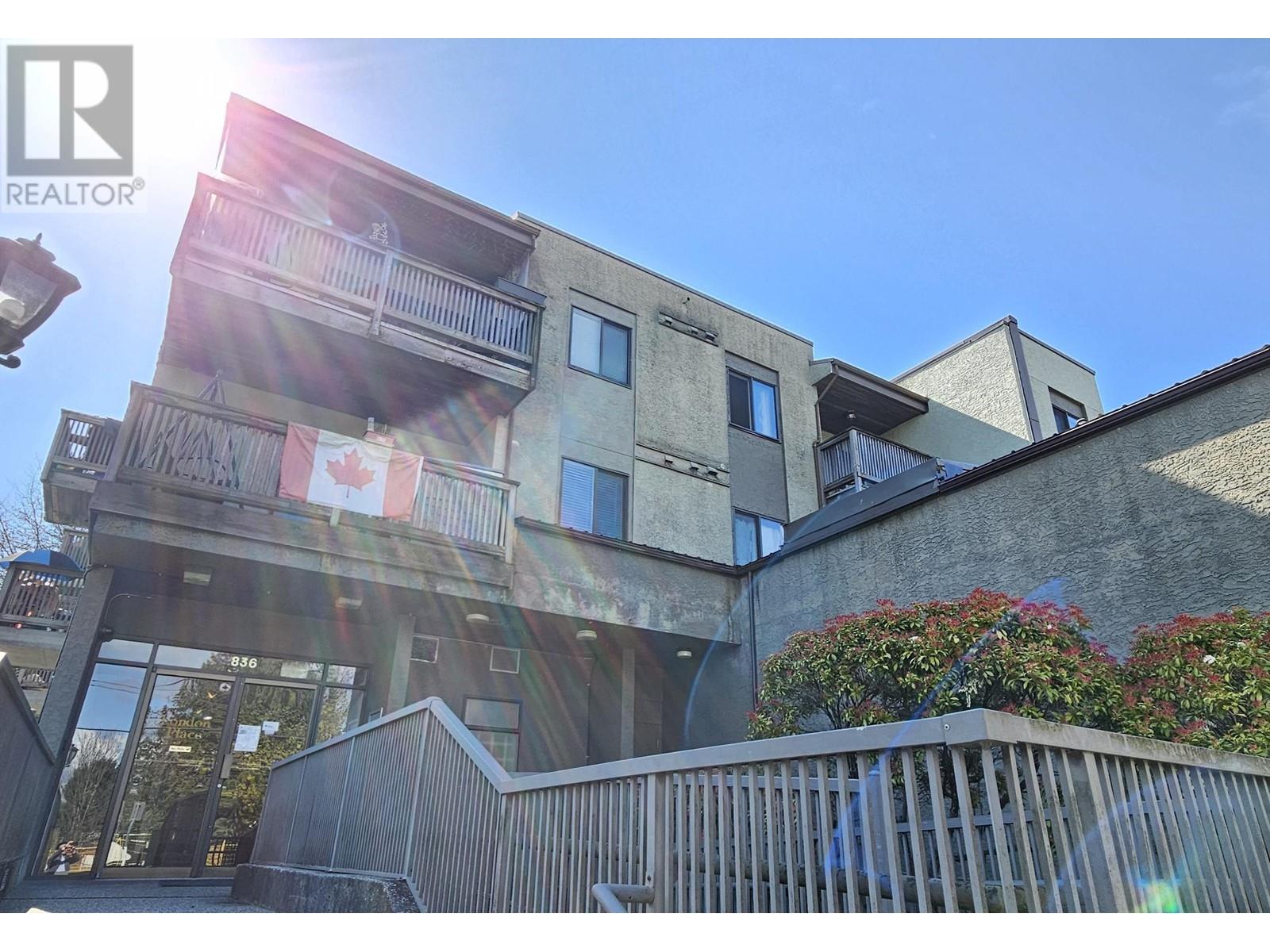107 836 TWELFTH STREET, New Westminster