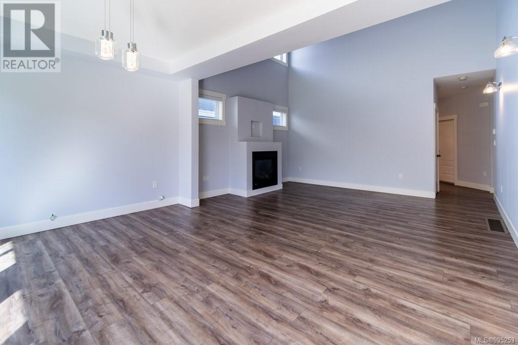 4462 Tyndall Ave - 9