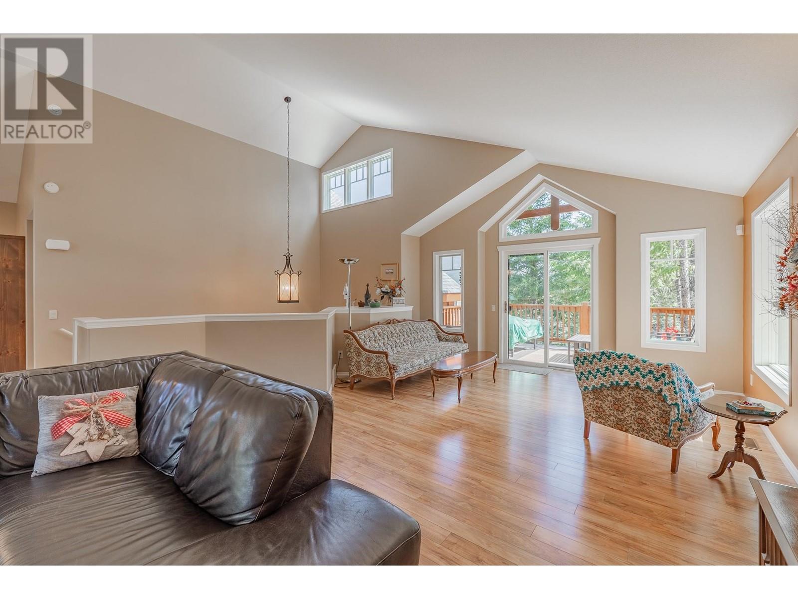 6992 Columbia Ridge Drive, Fairmont Hot Springs