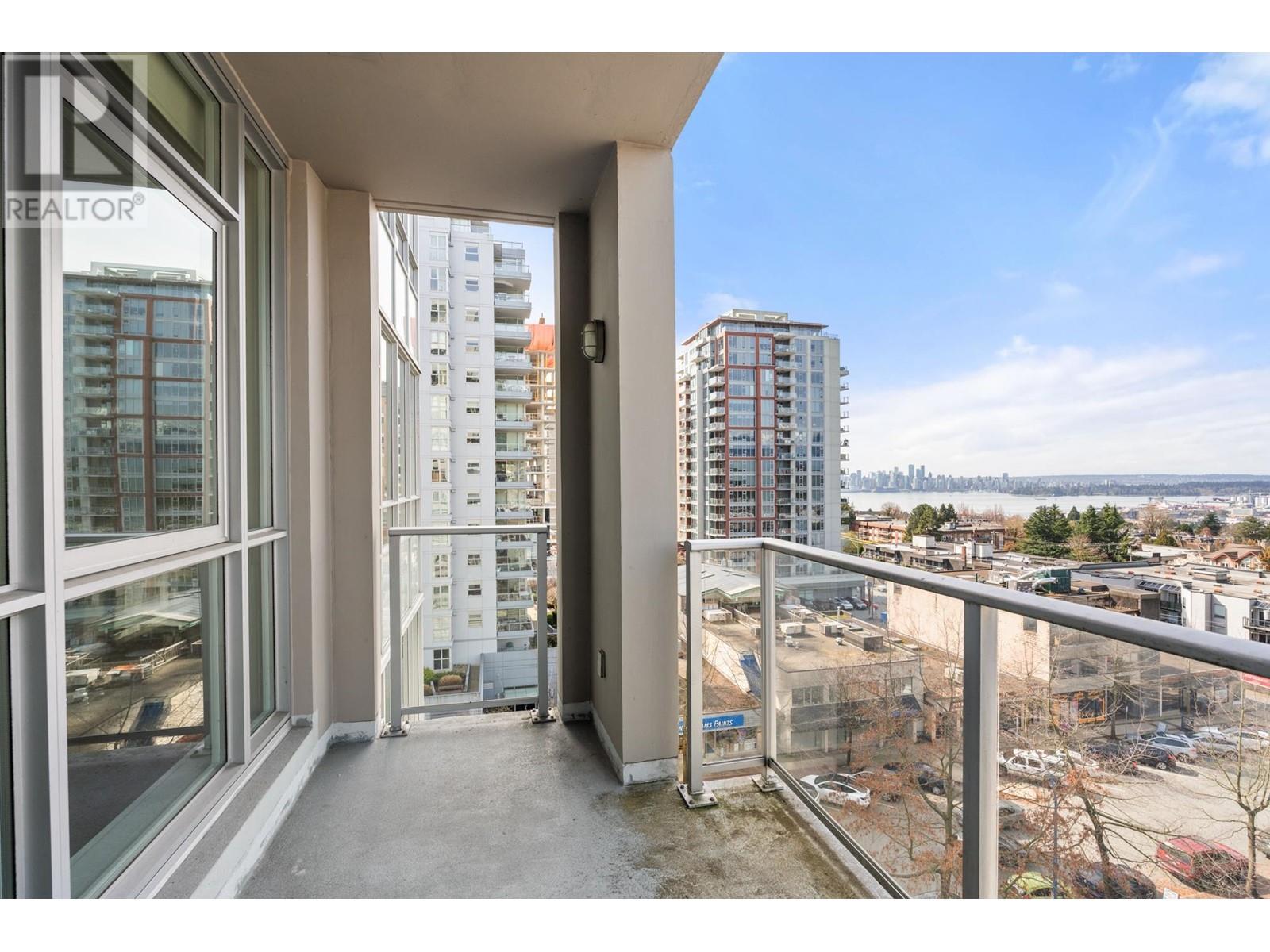 701 120 W 16TH STREET, North Vancouver