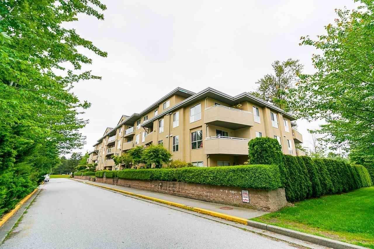 Photo 2 of 405 13780 76 Avenue, Surrey BC