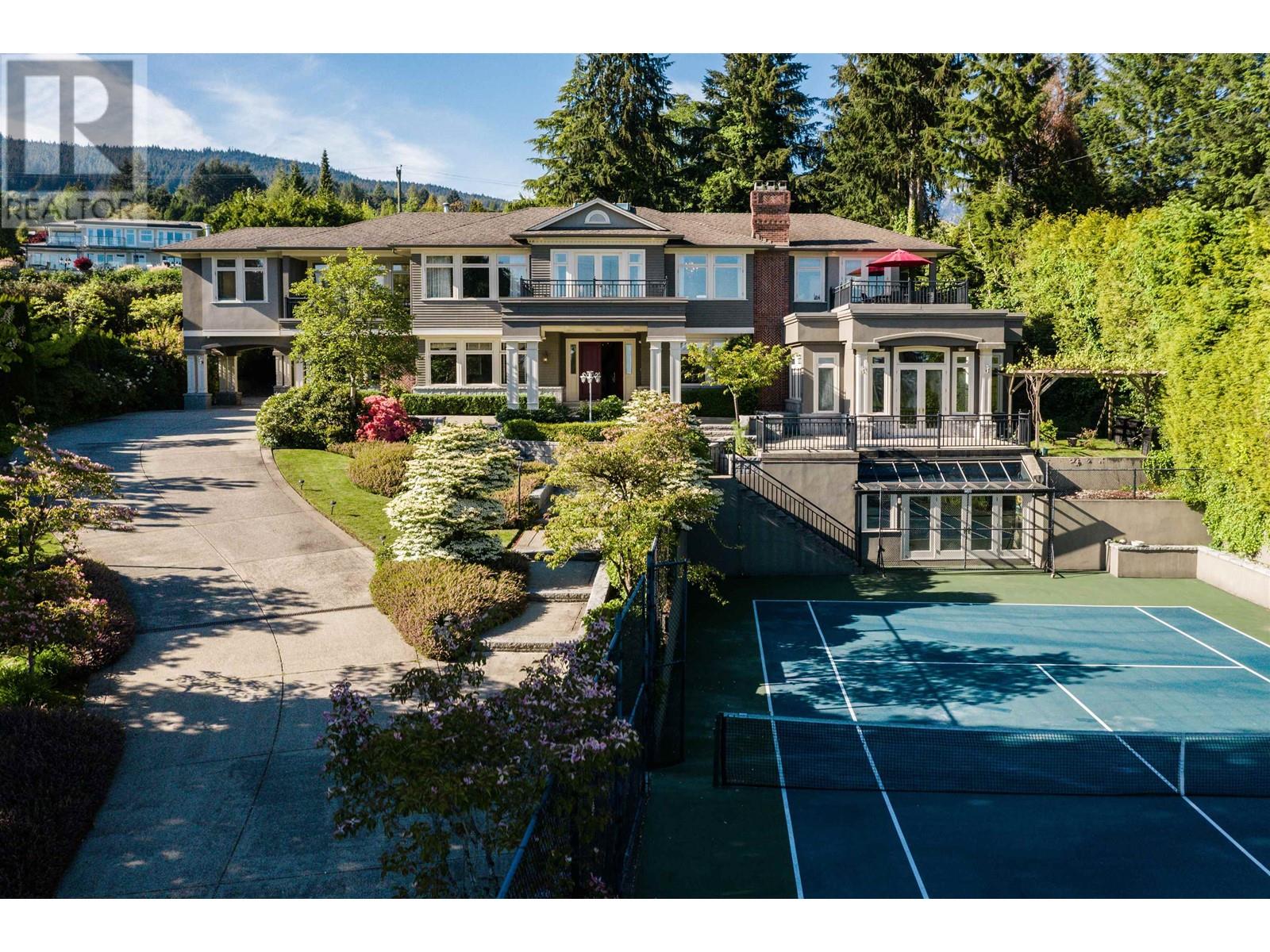 Photo 38 of 705 Parkside Road, West Vancouver BC