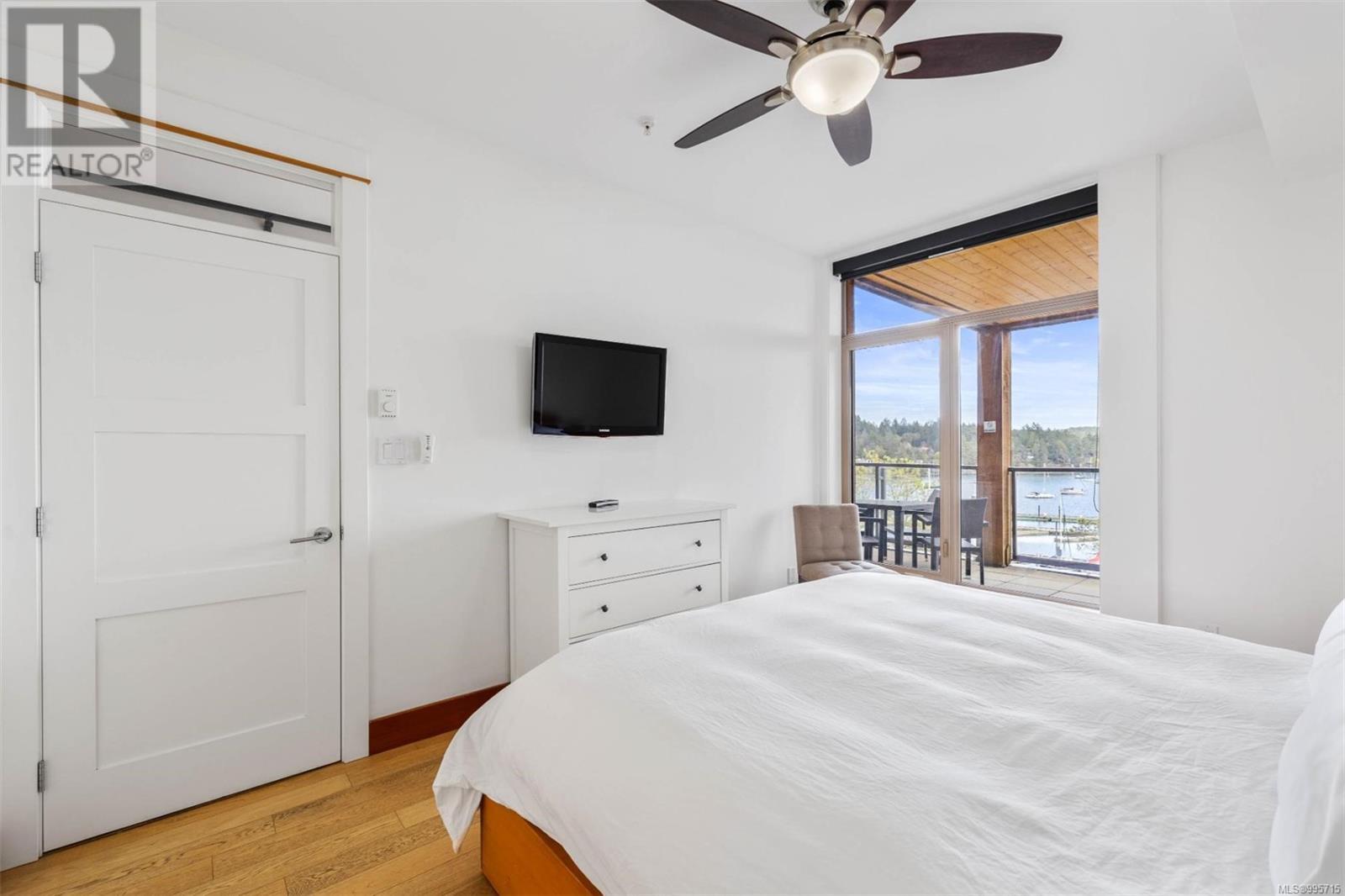 202 118 Rainbow Road, Salt Spring