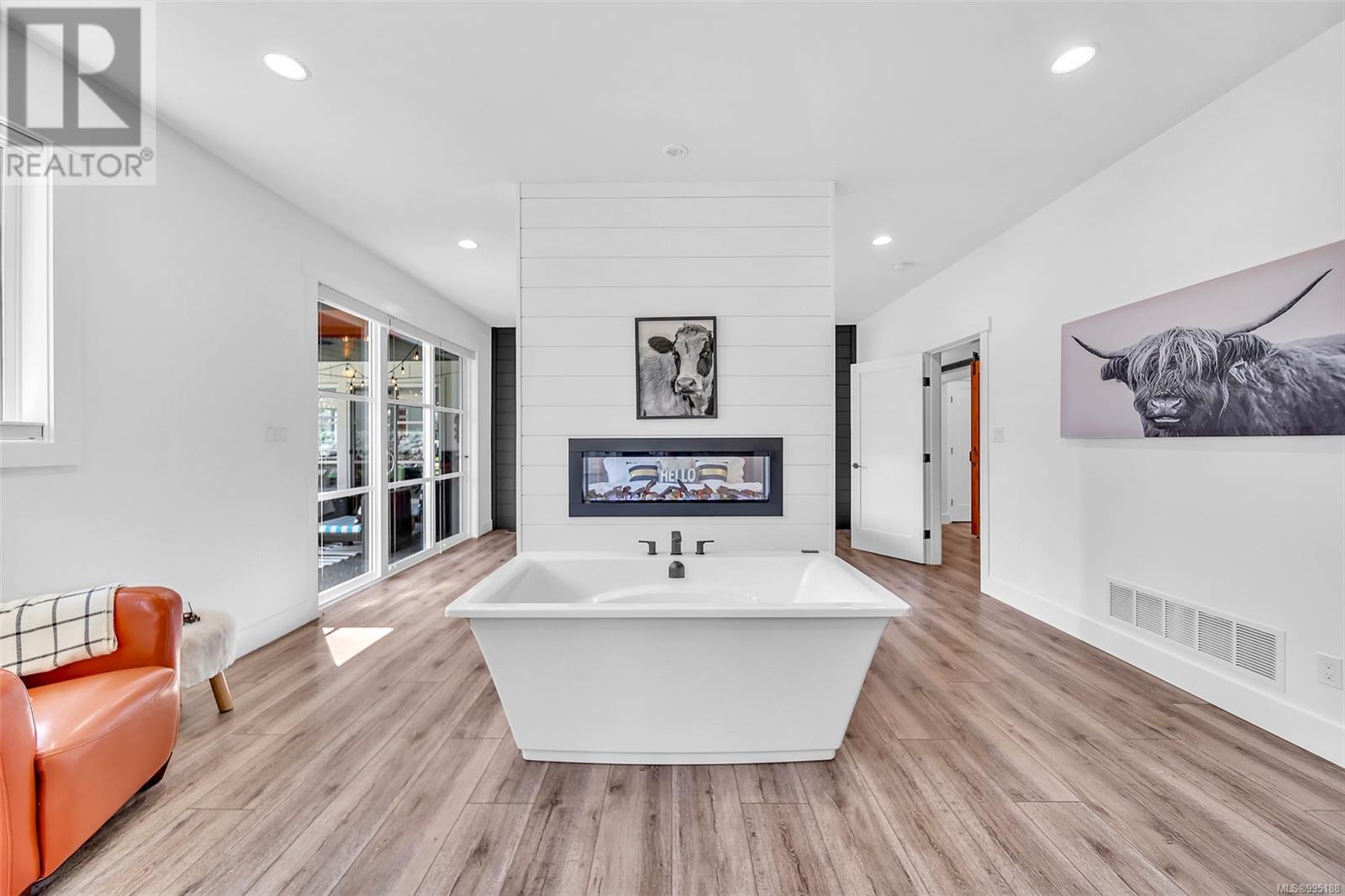 6345 KAREN PL - 35