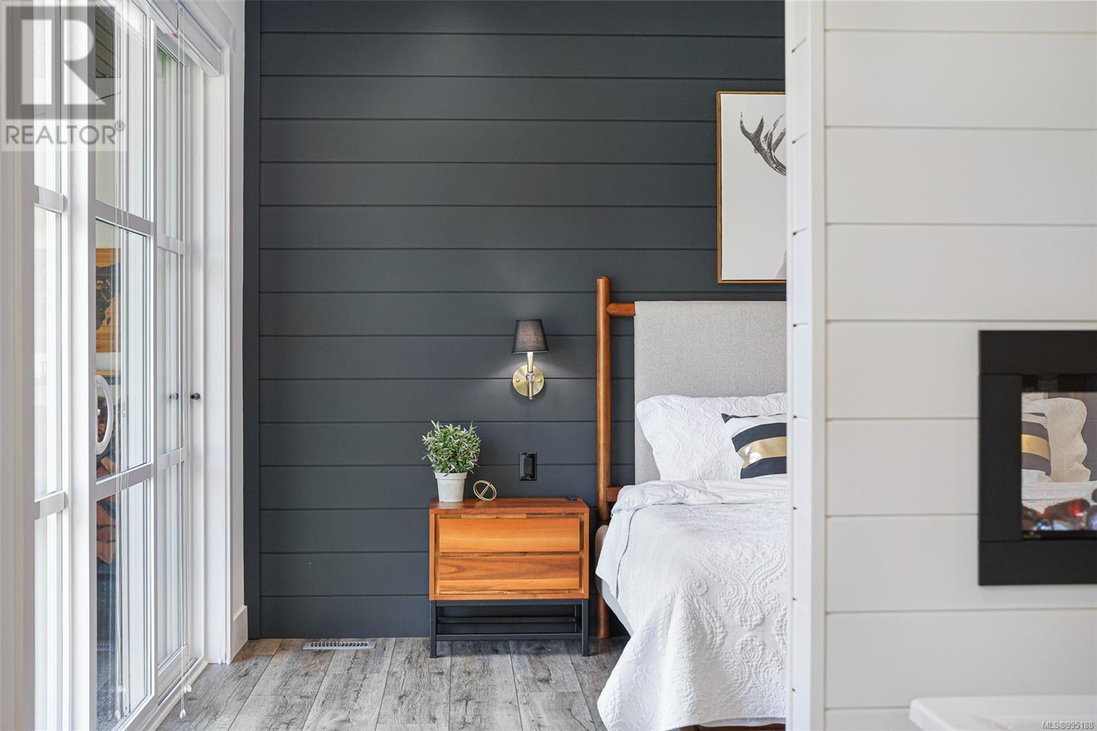 6345 KAREN PL - 43