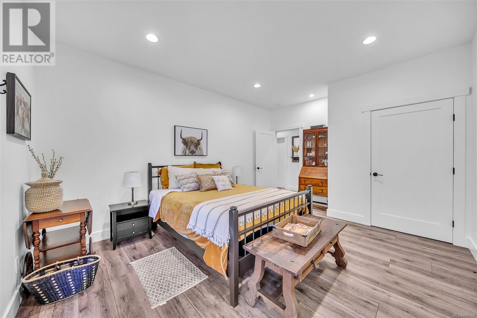 6345 KAREN PL - 62