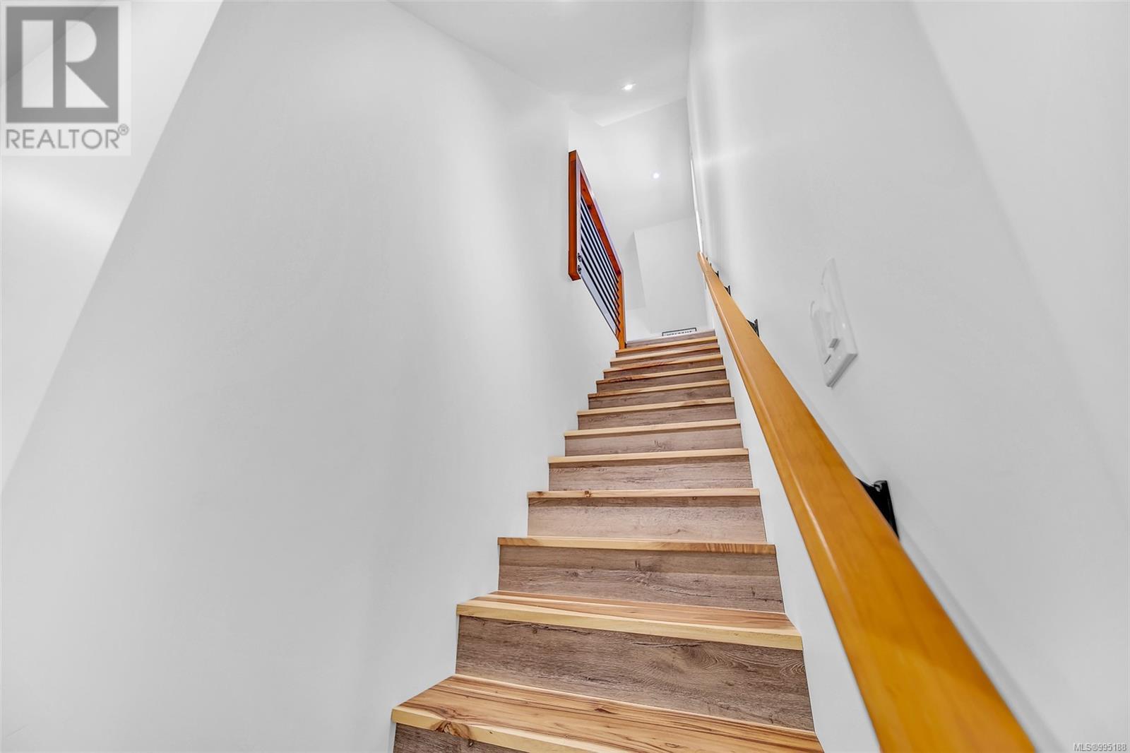6345 KAREN PL - 73