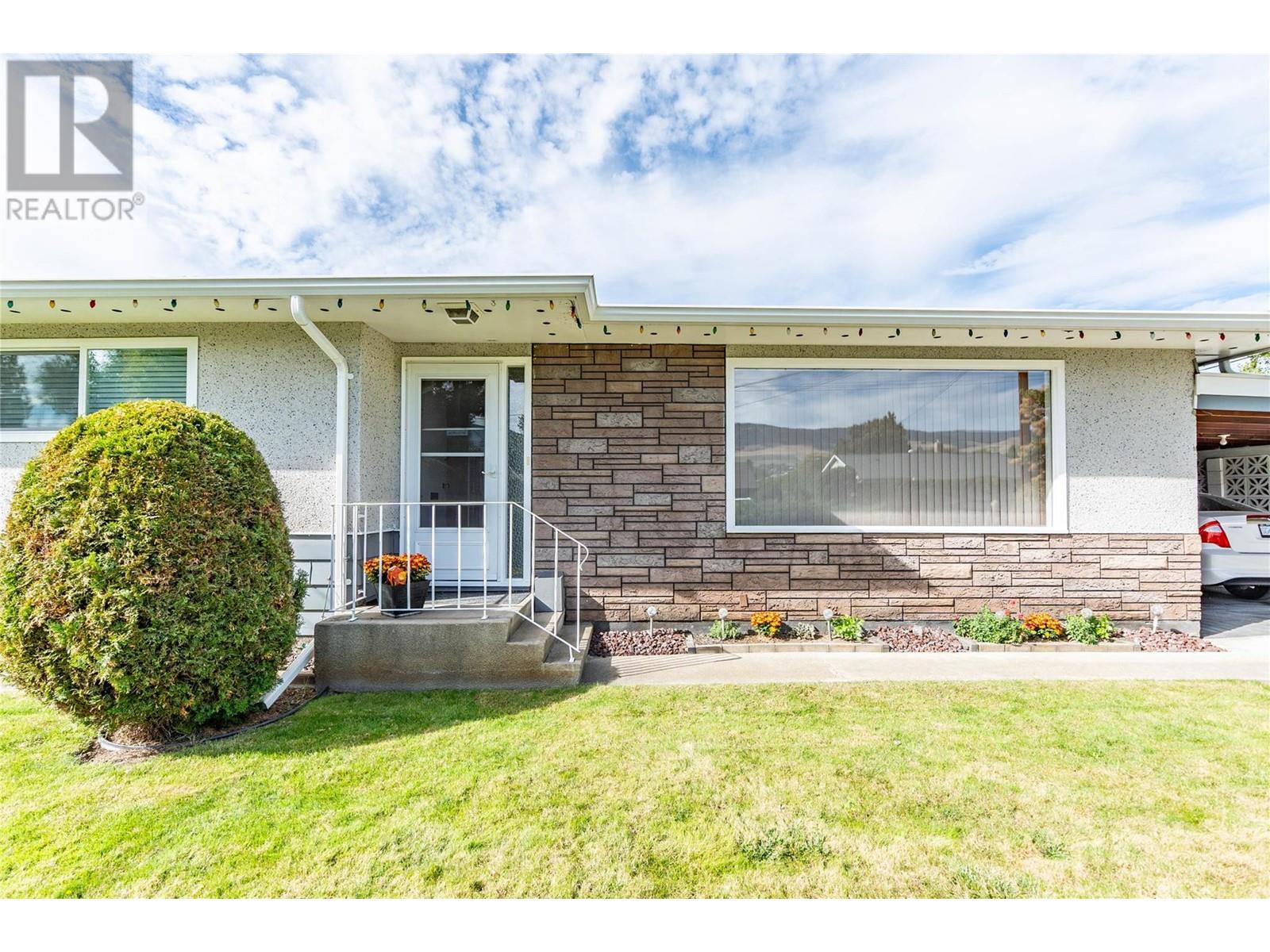  500 Mcdonald Road, Kelowna