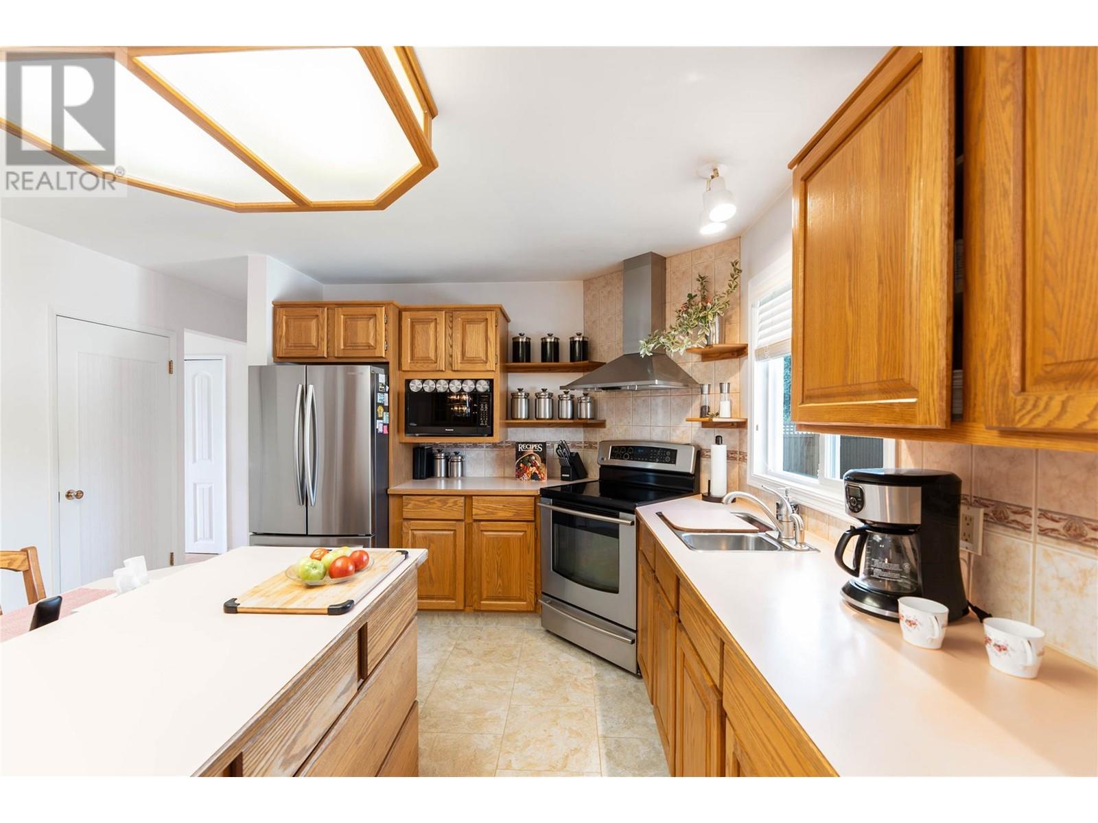  500 Mcdonald Road, Kelowna