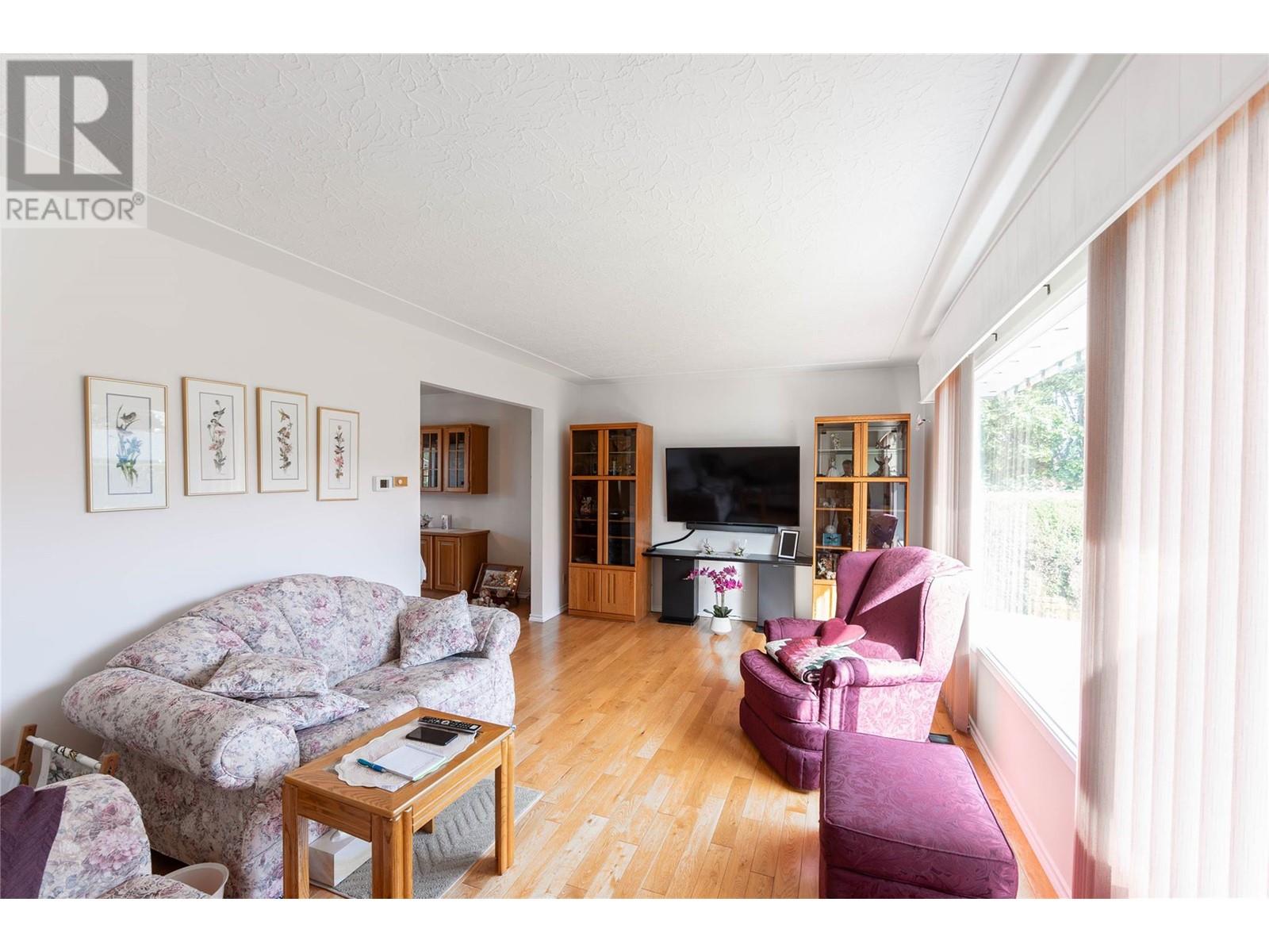  500 Mcdonald Road, Kelowna