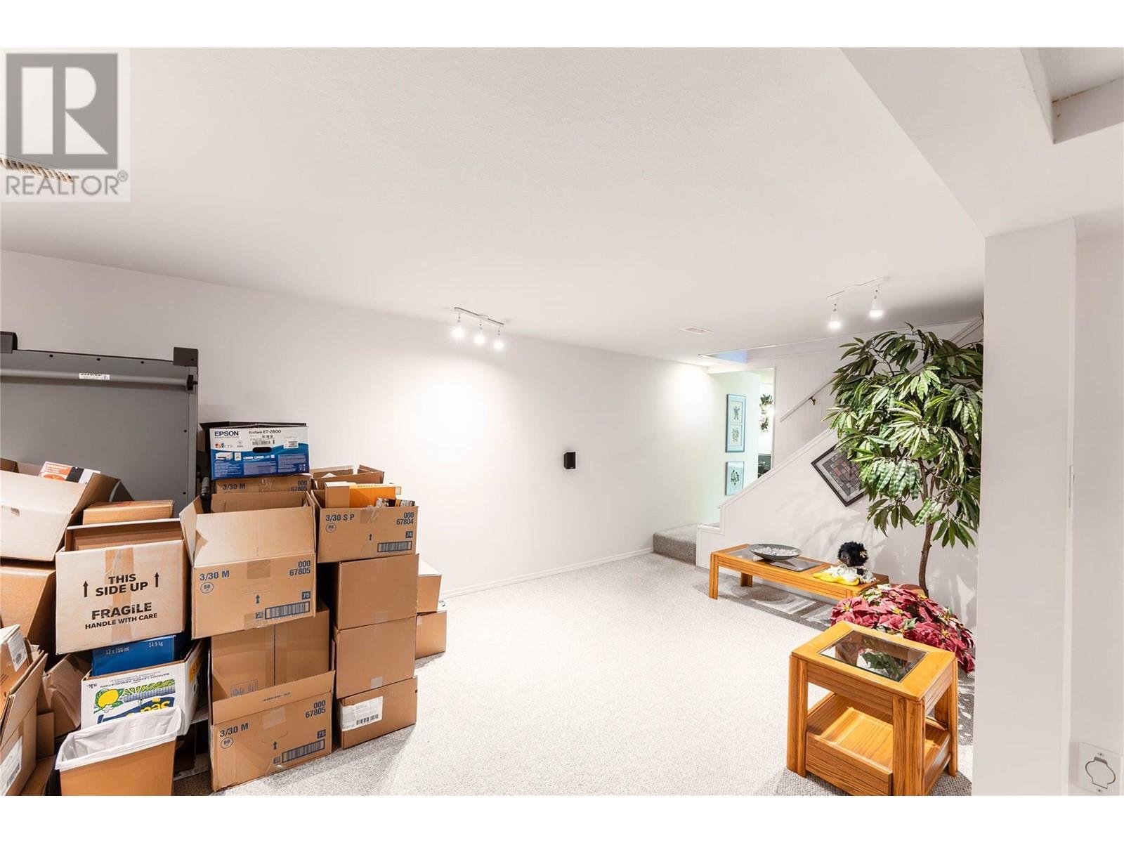  500 Mcdonald Road, Kelowna