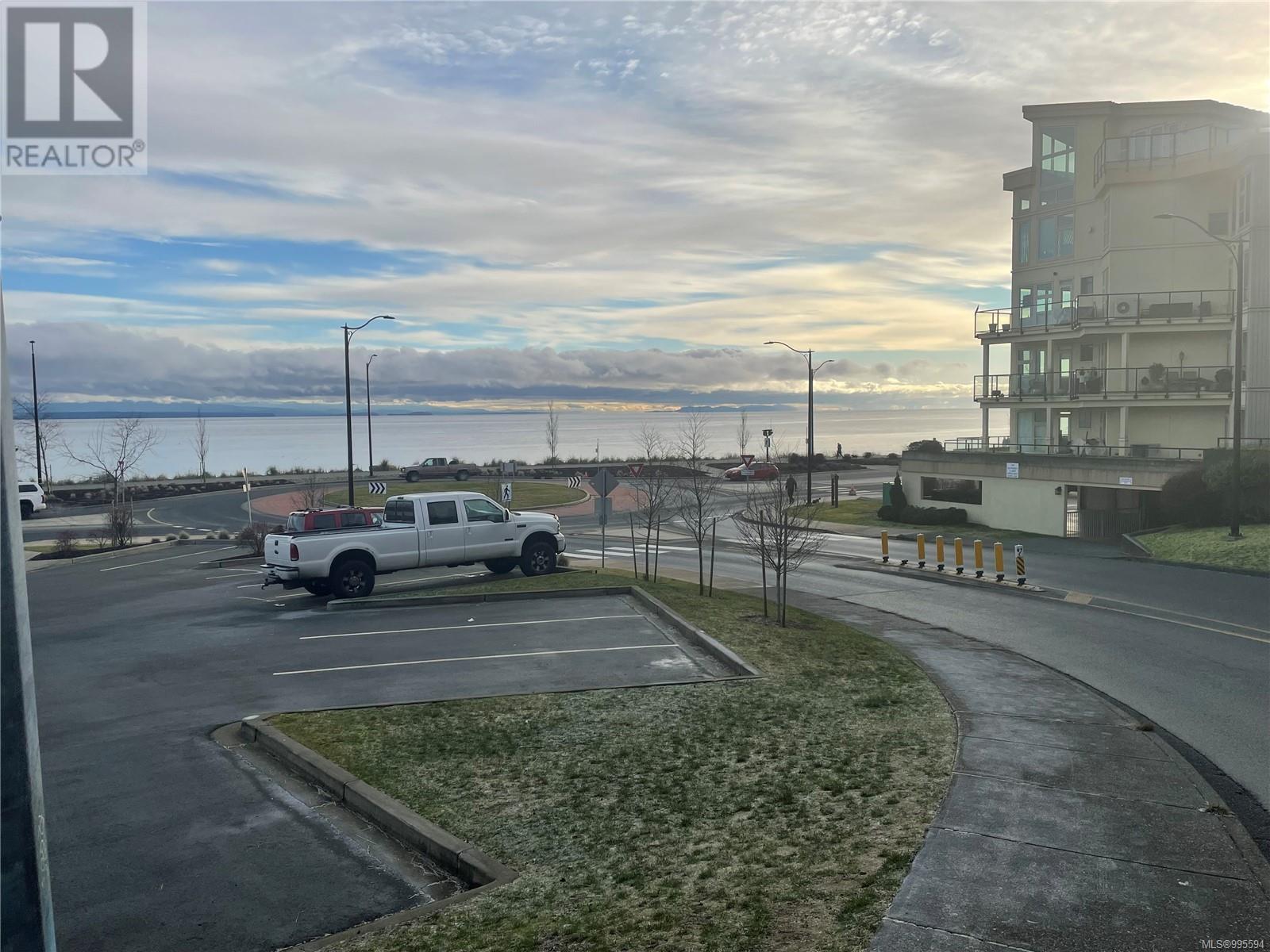 405 1392 Island Hwy S, Campbell River