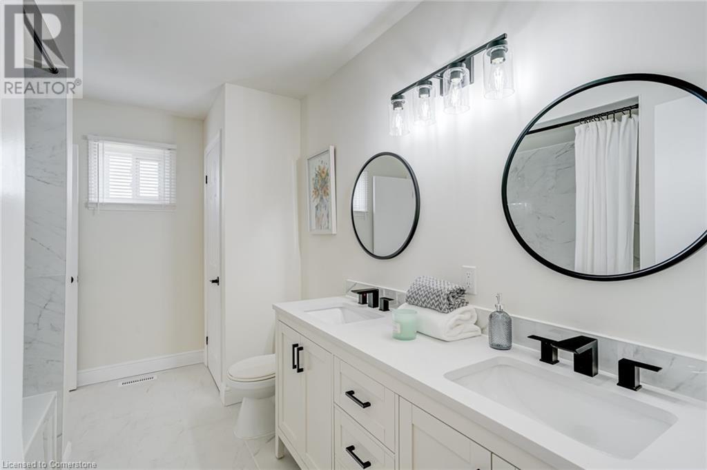 Photo 19 of 1252 Lakeview Drive, Oakville ON