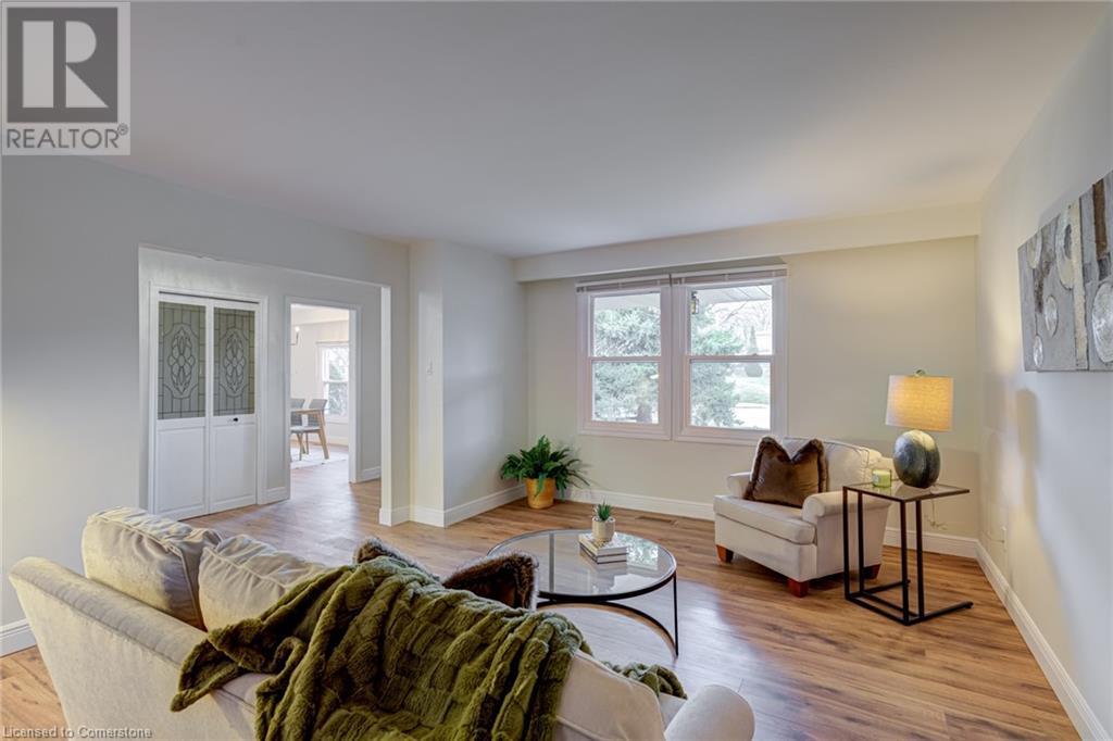 Photo 6 of 1252 Lakeview Drive, Oakville ON