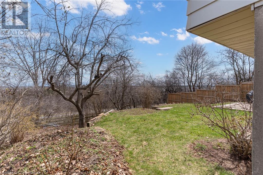 Photo 44 of 1252 Lakeview Drive, Oakville ON