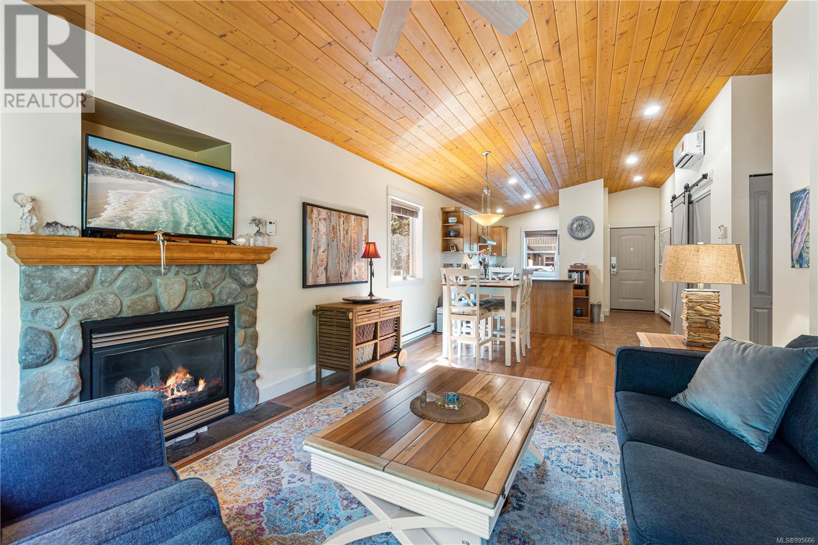 108 1080 Resort Dr, Parksville