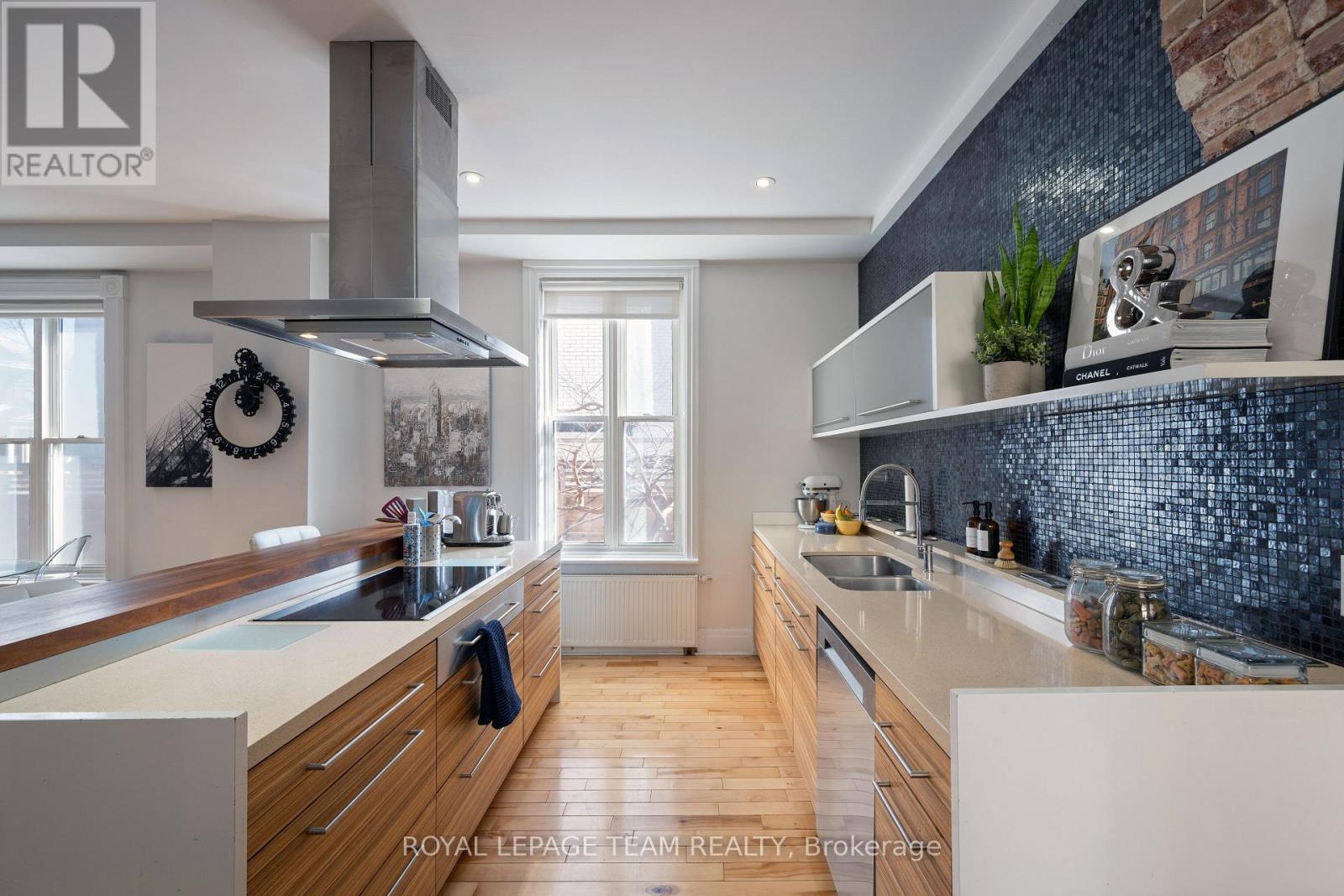Photo 14 of 72 Maclaren Street, Ottawa ON