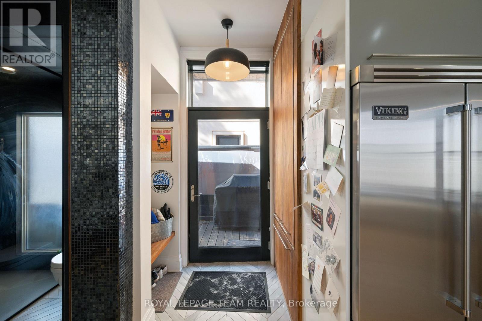 Photo 31 of 72 Maclaren Street, Ottawa ON