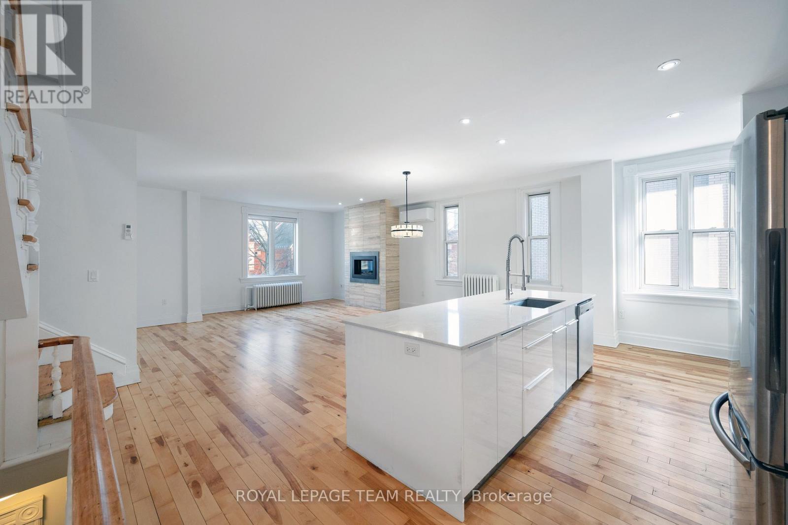 Photo 40 of 72 Maclaren Street, Ottawa ON
