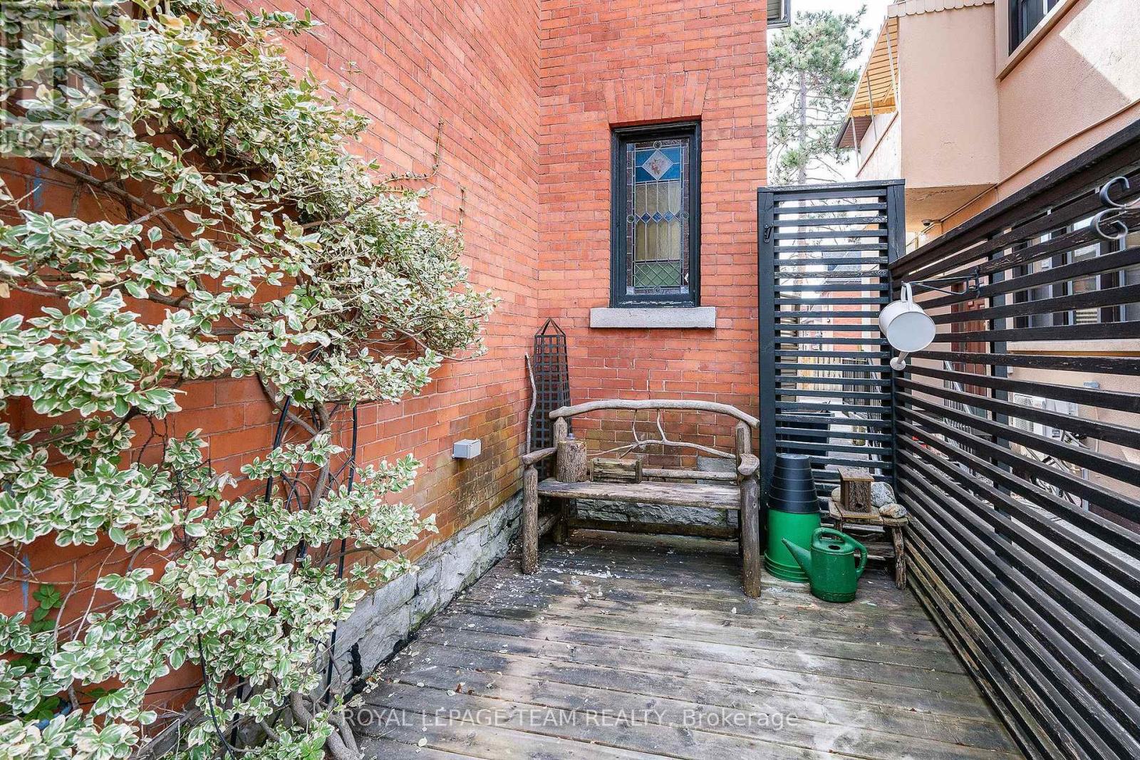 Photo 25 of 72 Maclaren Street, Ottawa ON