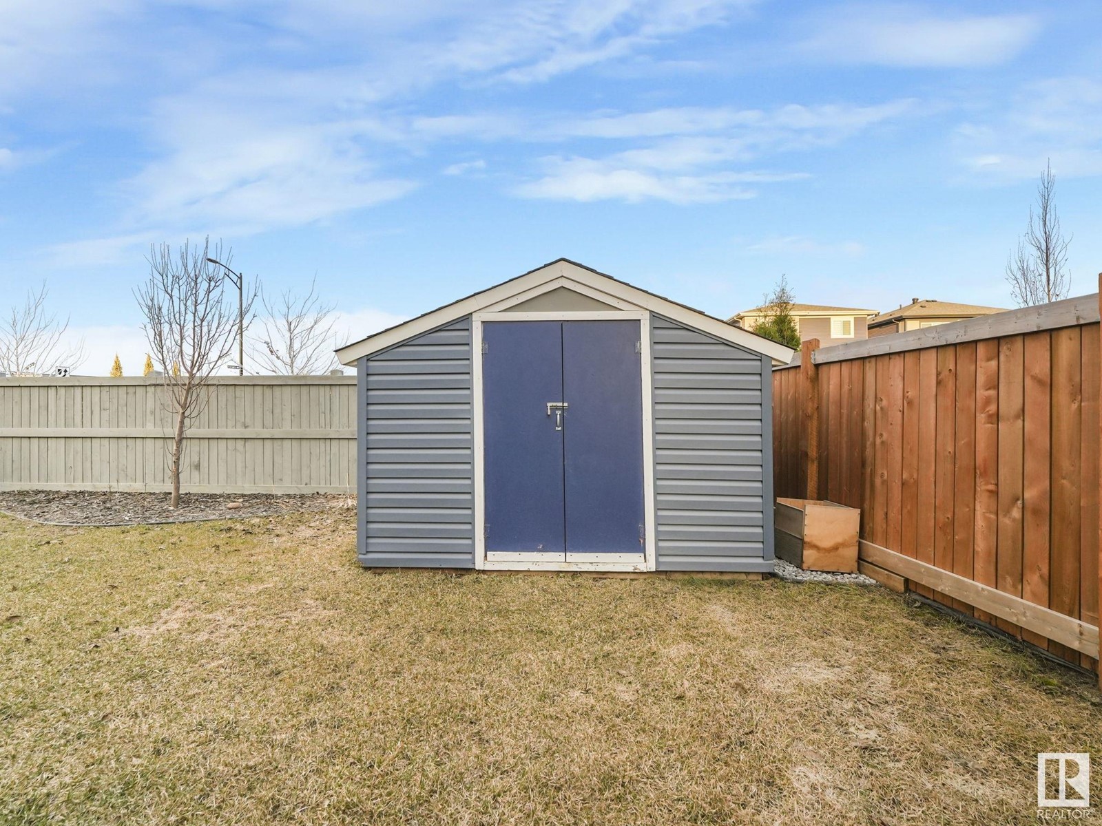 6813 KNOX LO SW, Edmonton