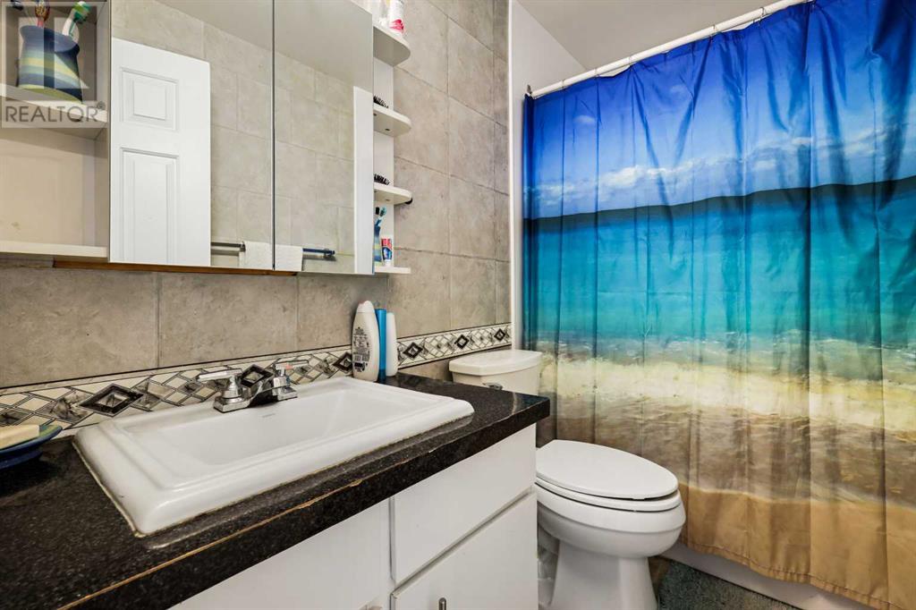 Single Family House for Sale in  Erin Mount Crescent SE Erin Woods Calgary 