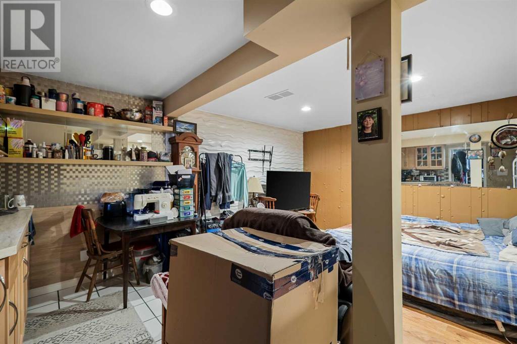 Single Family House for Sale in  Erin Mount Crescent SE Erin Woods Calgary 