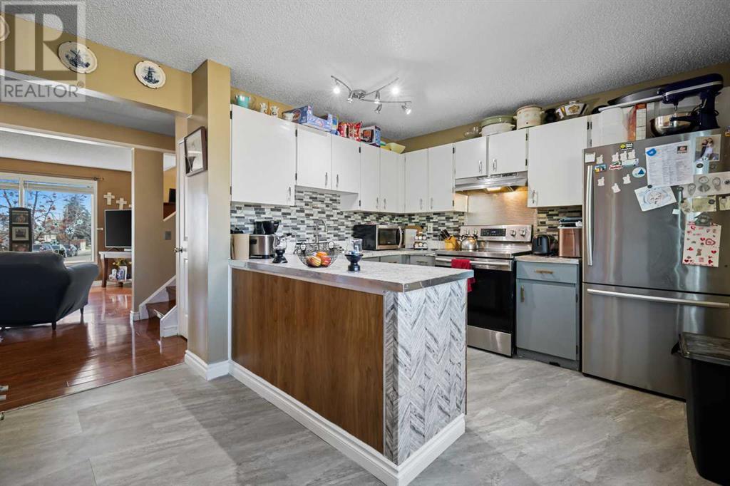 Single Family House for Sale in  Erin Mount Crescent SE Erin Woods Calgary 
