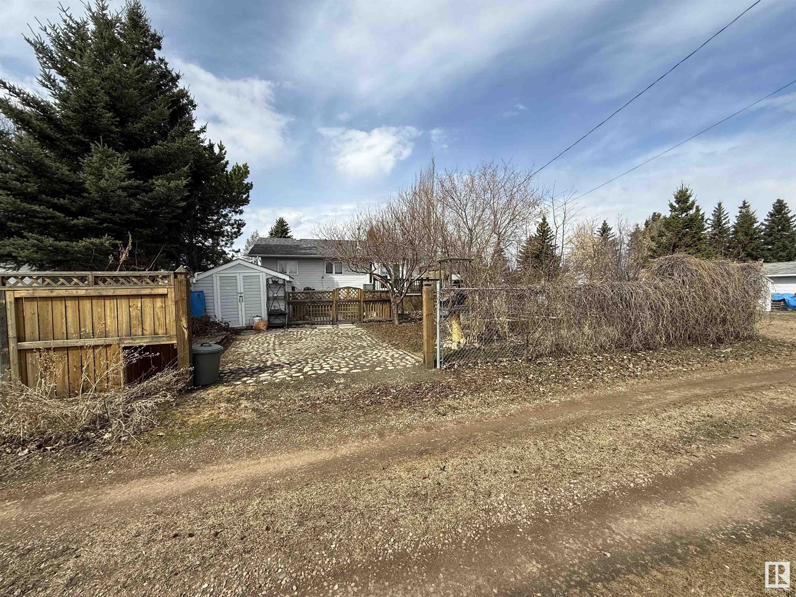 Photo 47 of 5219 49 St, Waskatenau AB