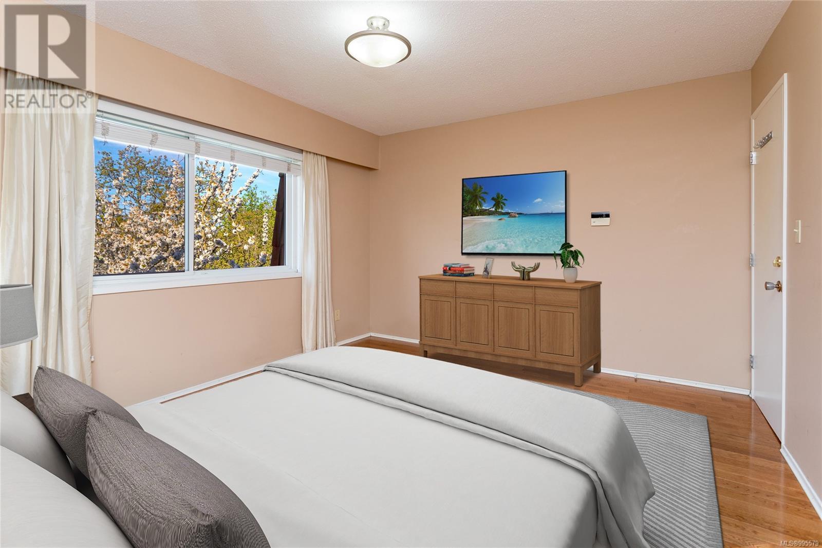 Single Family House for Sale in  Merritt Pl Victoria 