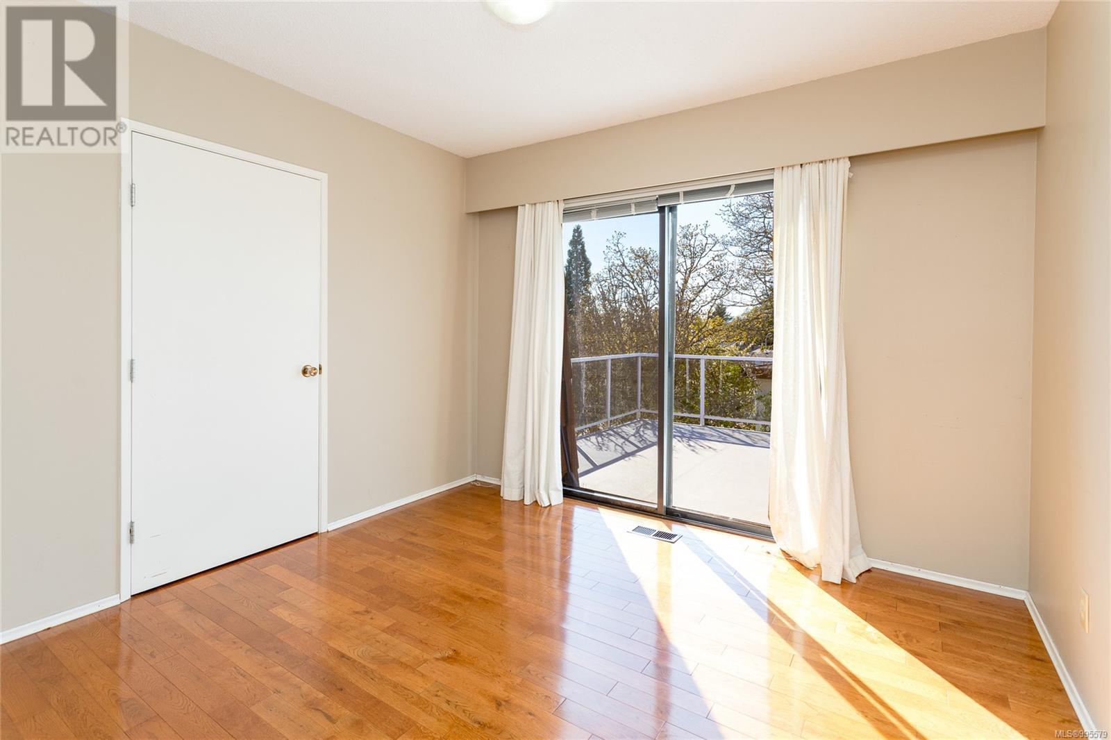 Single Family House for Sale in  Merritt Pl Victoria 