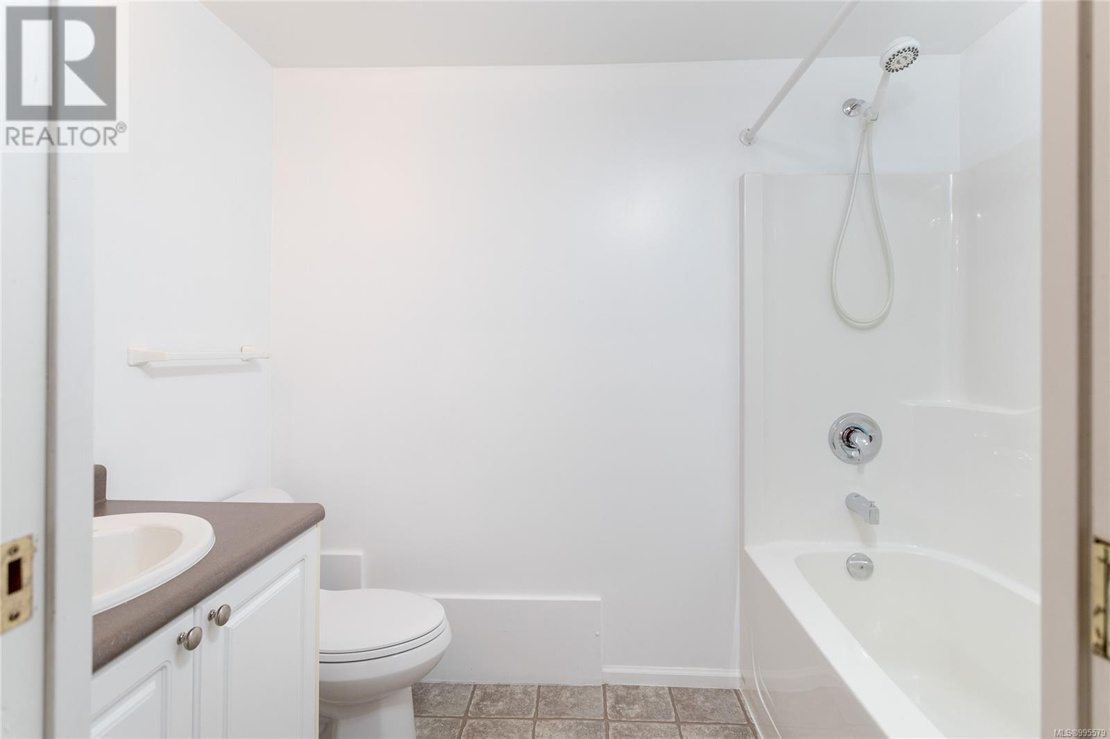 Single Family House for Sale in  Merritt Pl Victoria 