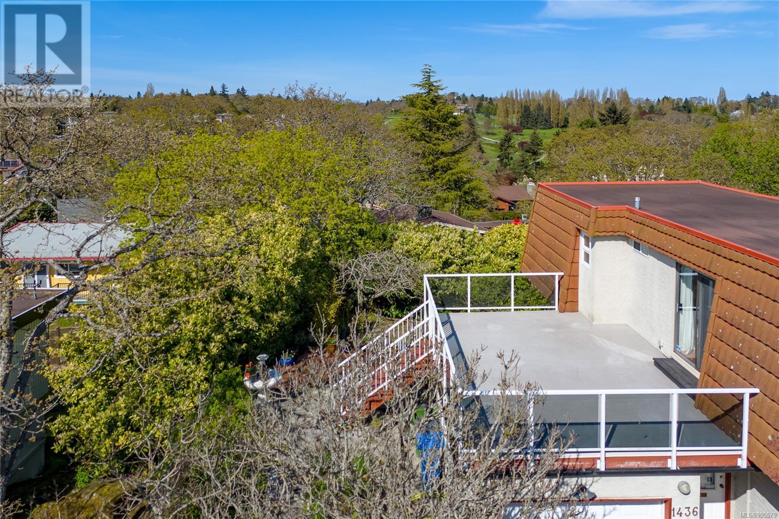 Single Family House for Sale in  Merritt Pl Victoria 