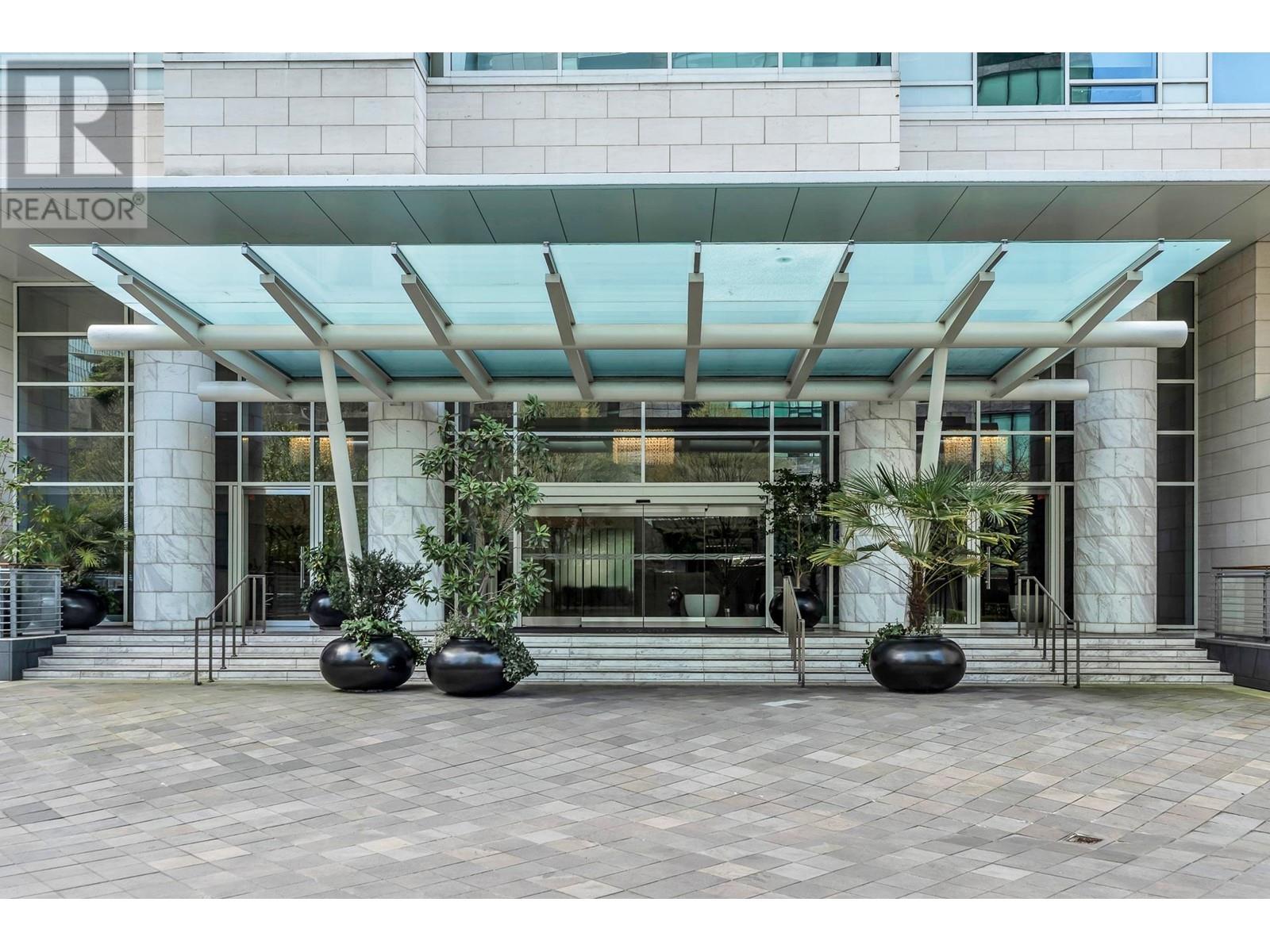 101 1139 CORDOVA Street - photo 2