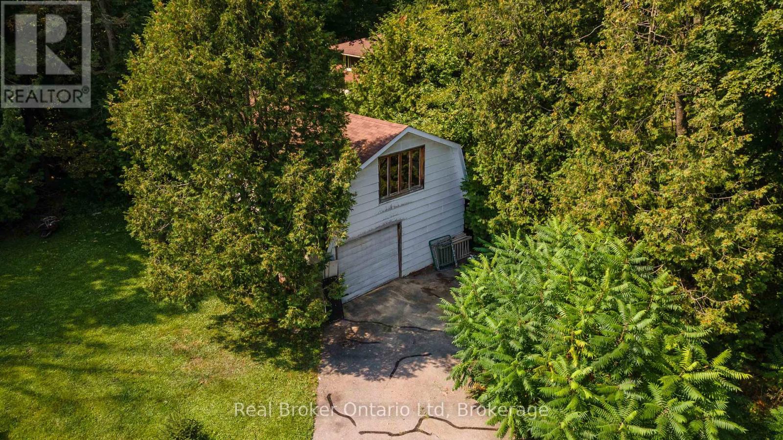 Photo 46 of 122 Cottage Lane, Georgian Bluffs ON
