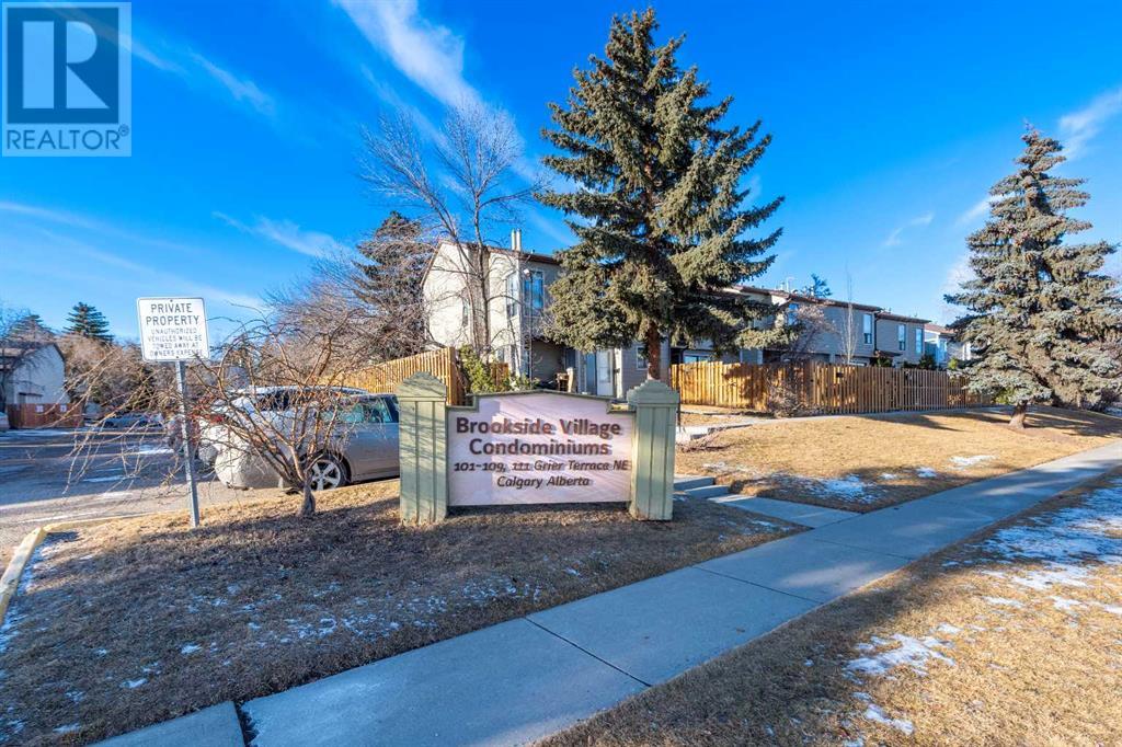 1, 104 Grier Terrace NE, Calgary, Alberta