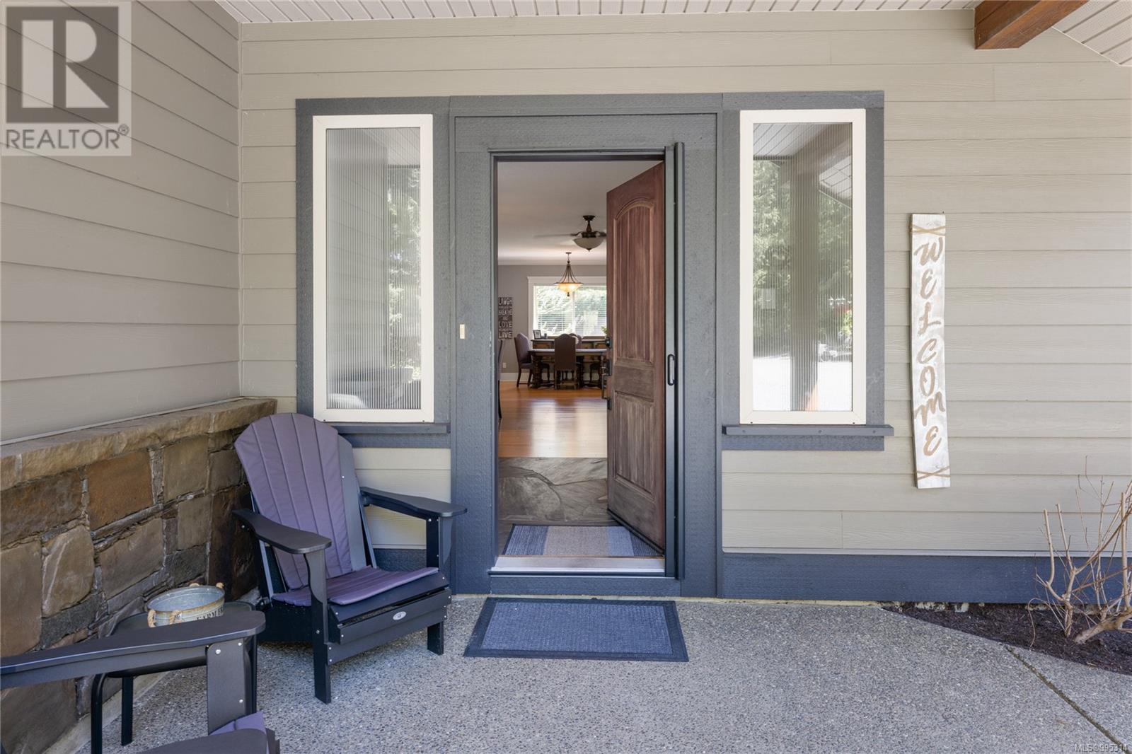 1090 Coldwater Rd, Parksville