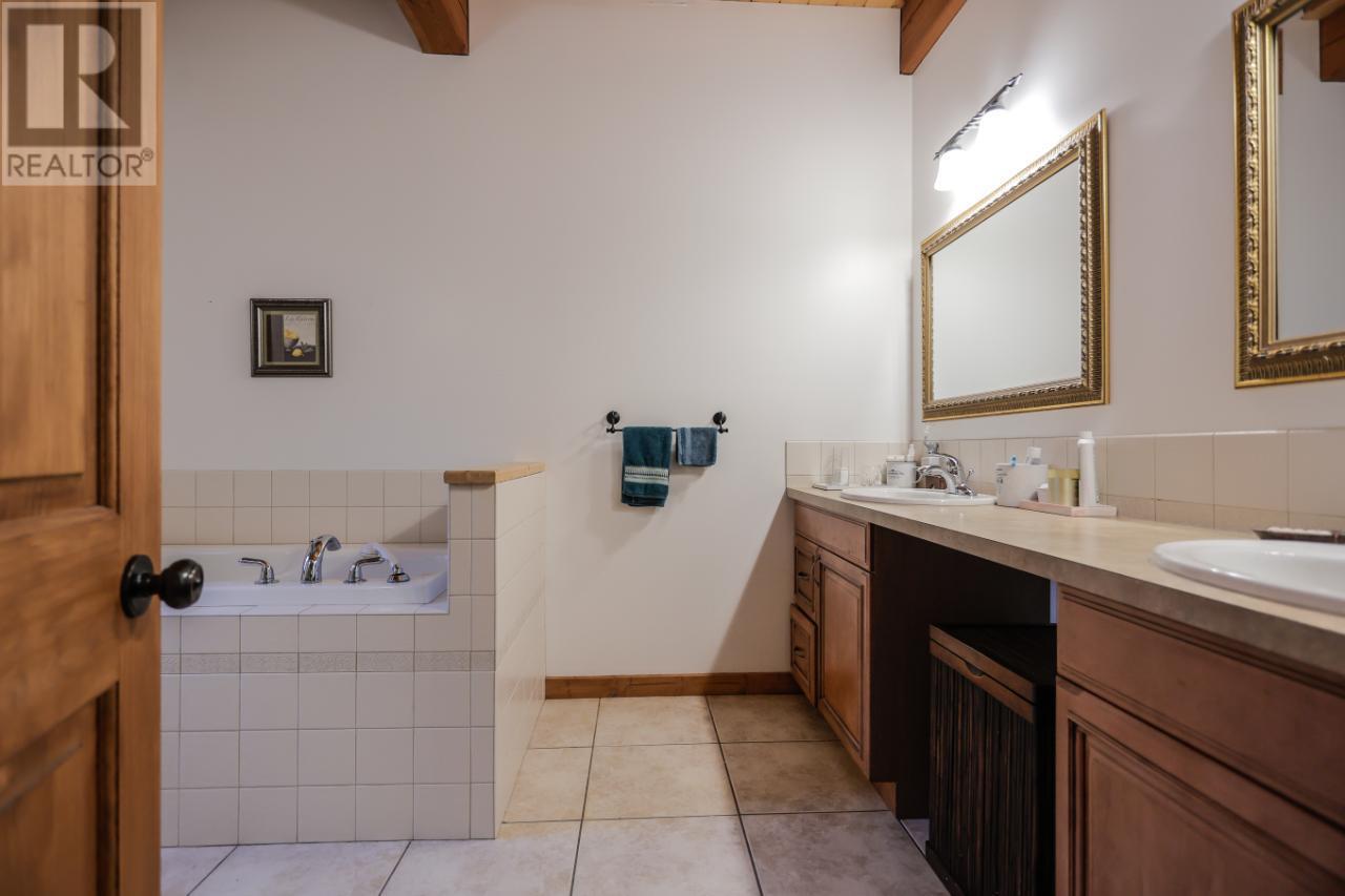 Photo 36 of 3179 Heddle Road, Nelson BC