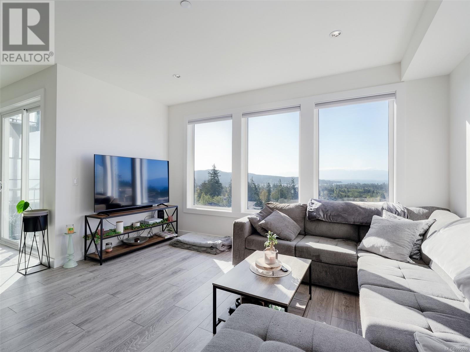 Photo 6 of 2311 Hudson Terr, Sooke BC