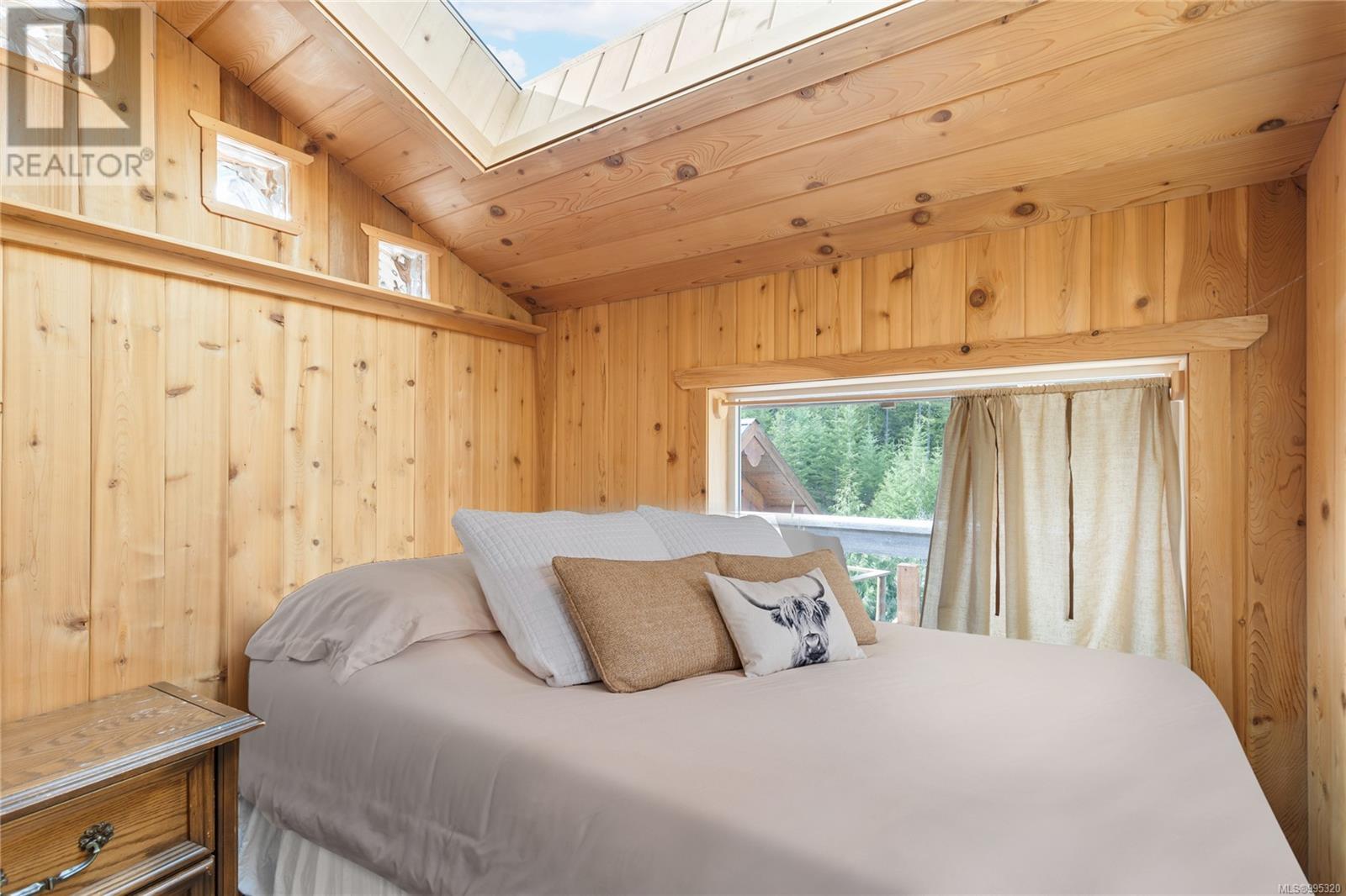 Photo 31 of 2770 Marshland Rd, Qualicum Beach BC