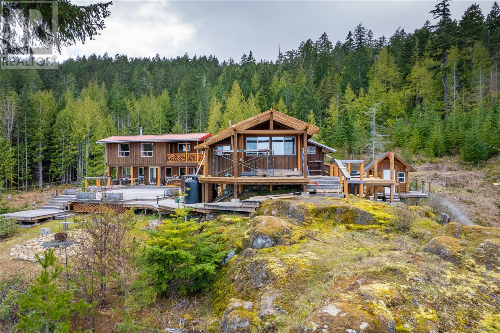 Photo 9 of 2770 Marshland Rd, Qualicum Beach BC